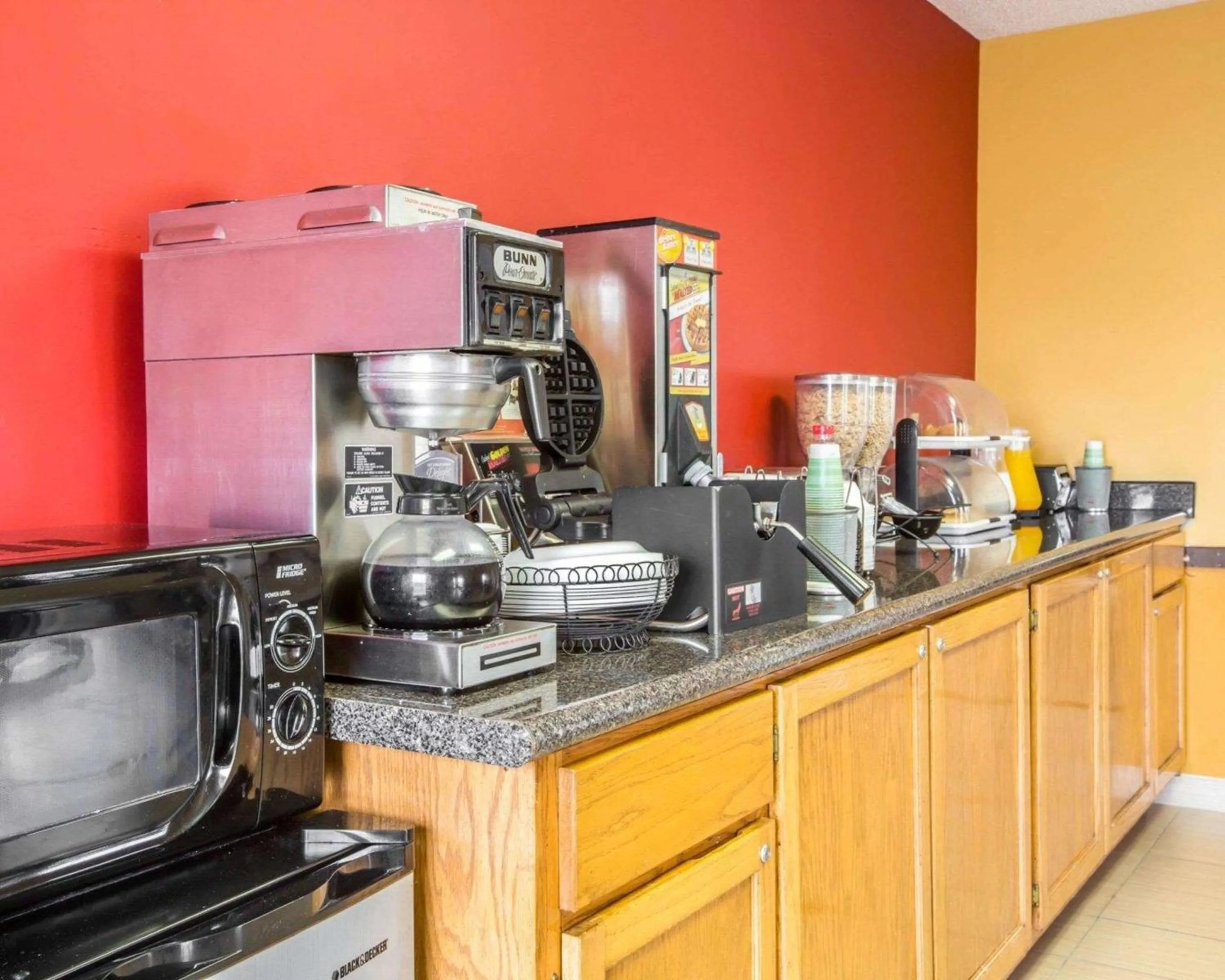 Restaurant/places to eat in Econo Lodge Eufaula South