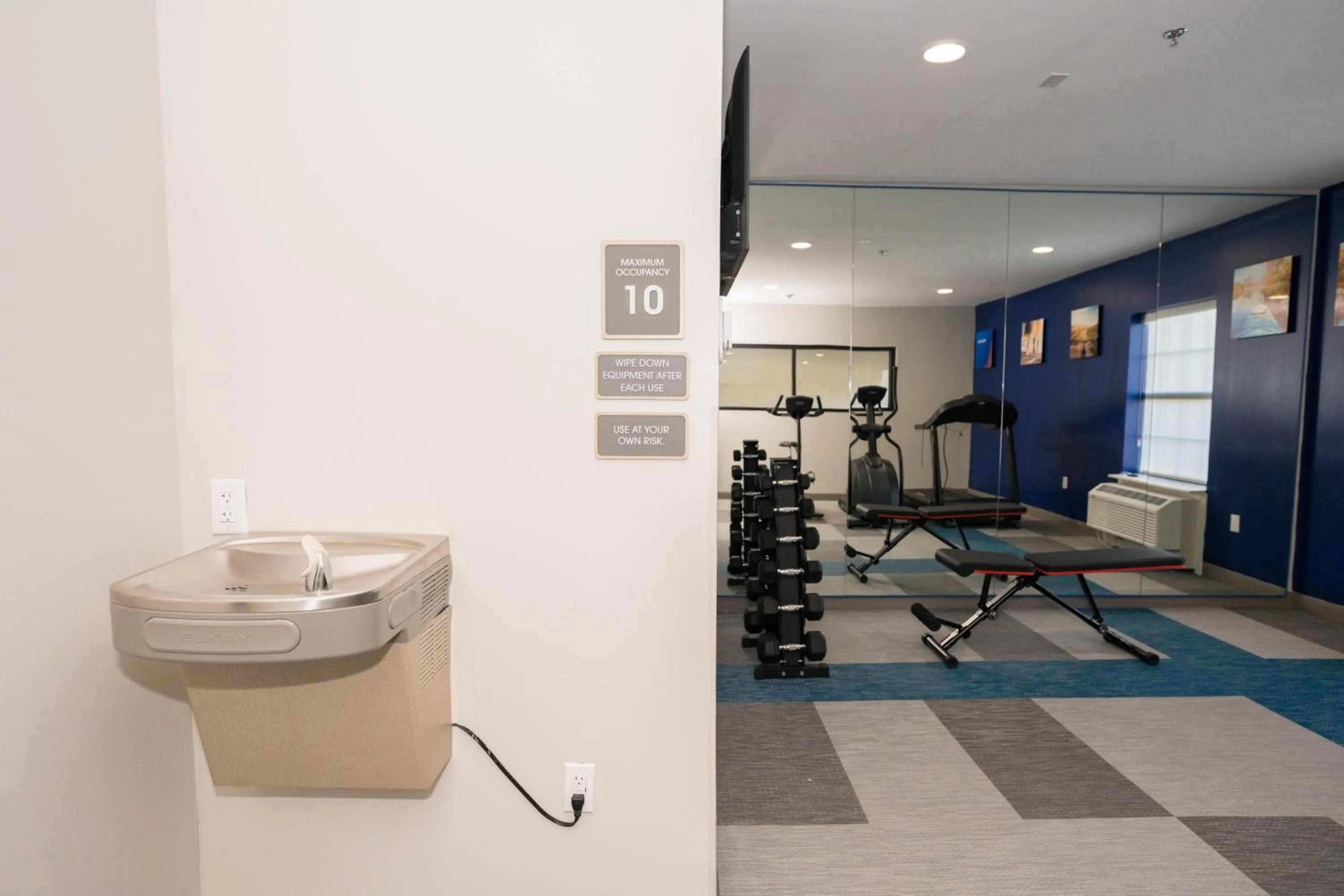 Property building in Comfort Inn & Suites River City Decatur