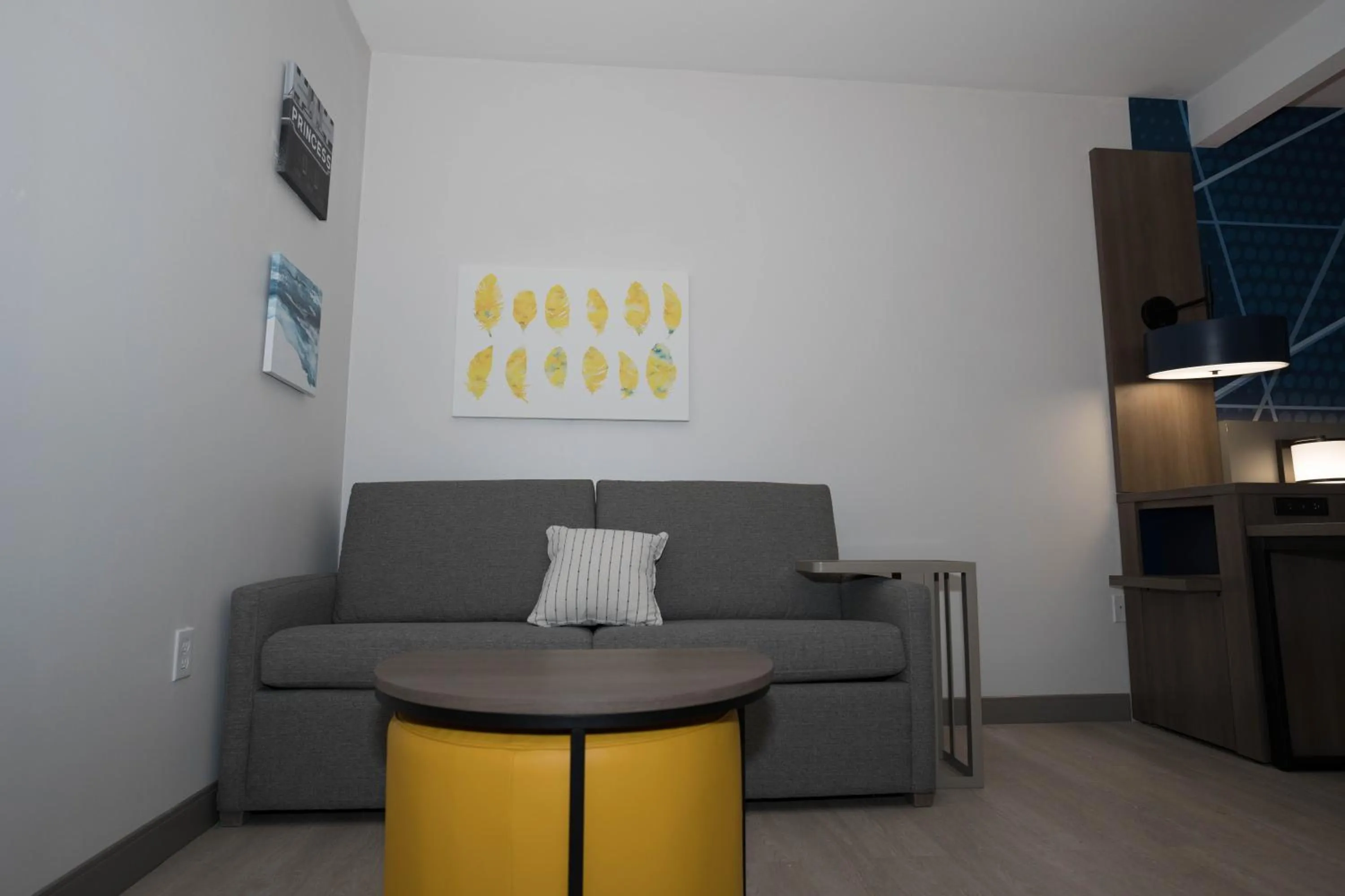 Living room in Comfort Inn & Suites River City Decatur