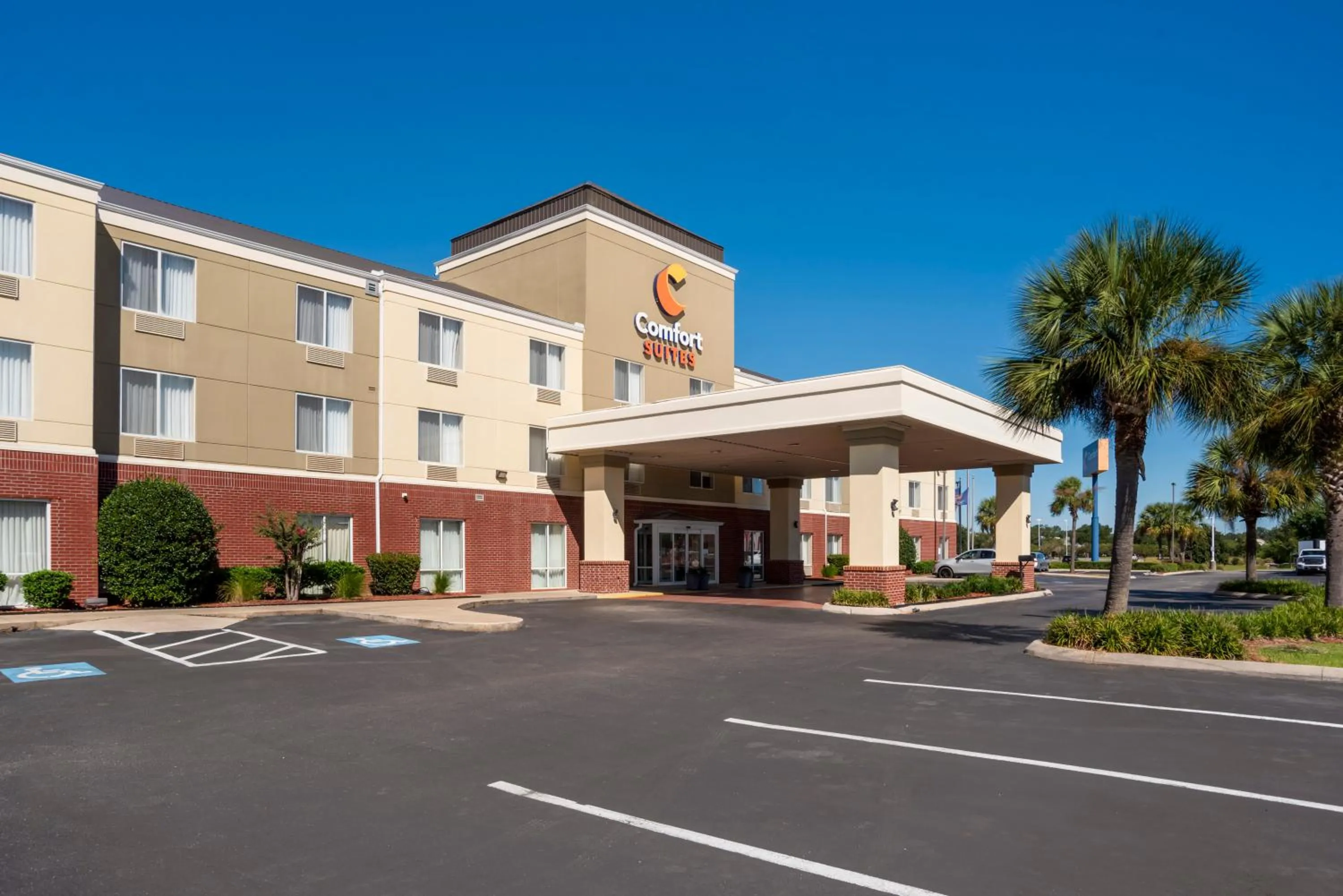 Property building in Comfort Suites Foley - North Gulf Shores