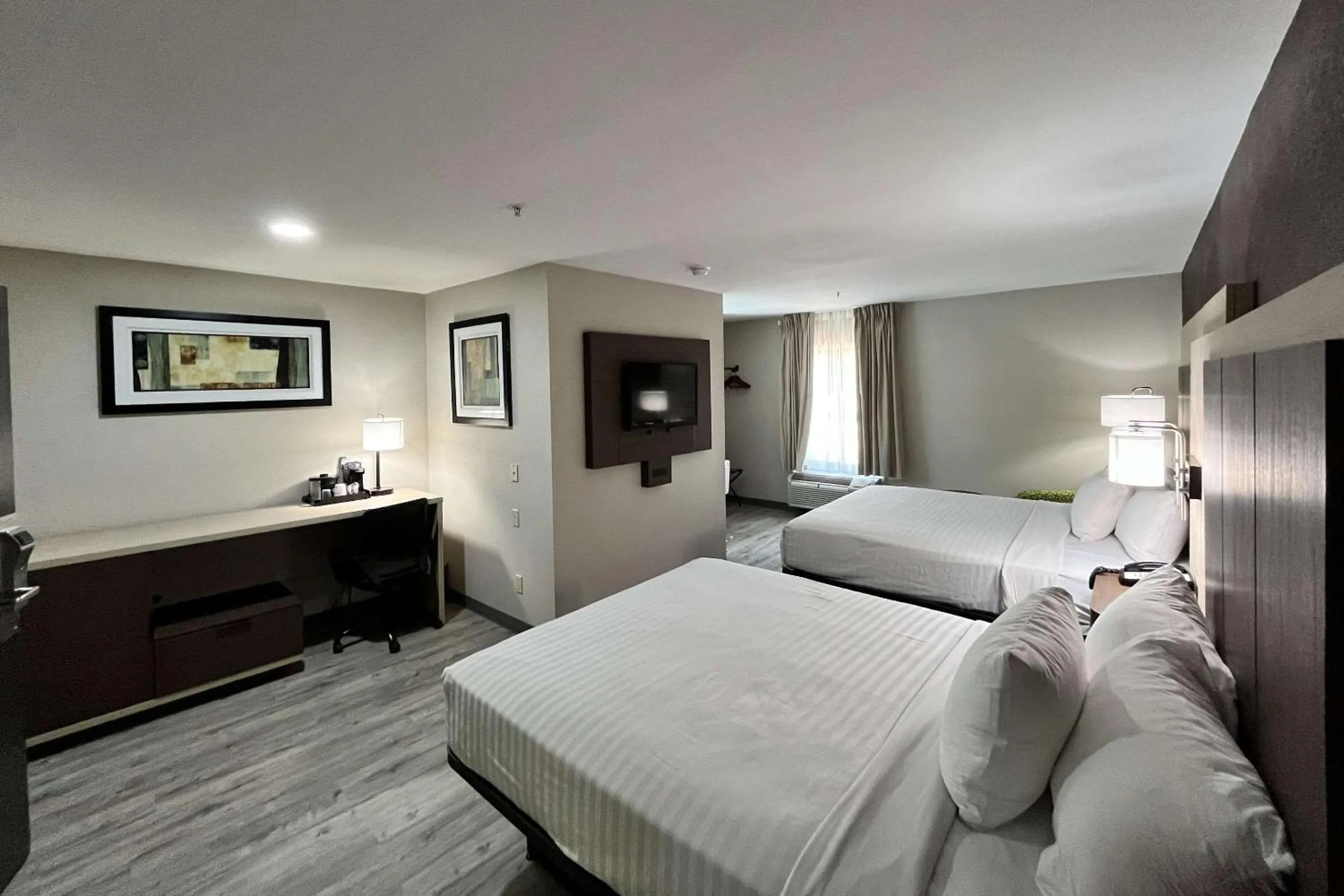 Bedroom, Bed in Quality Inn & Suites at Airport Blvd I-65