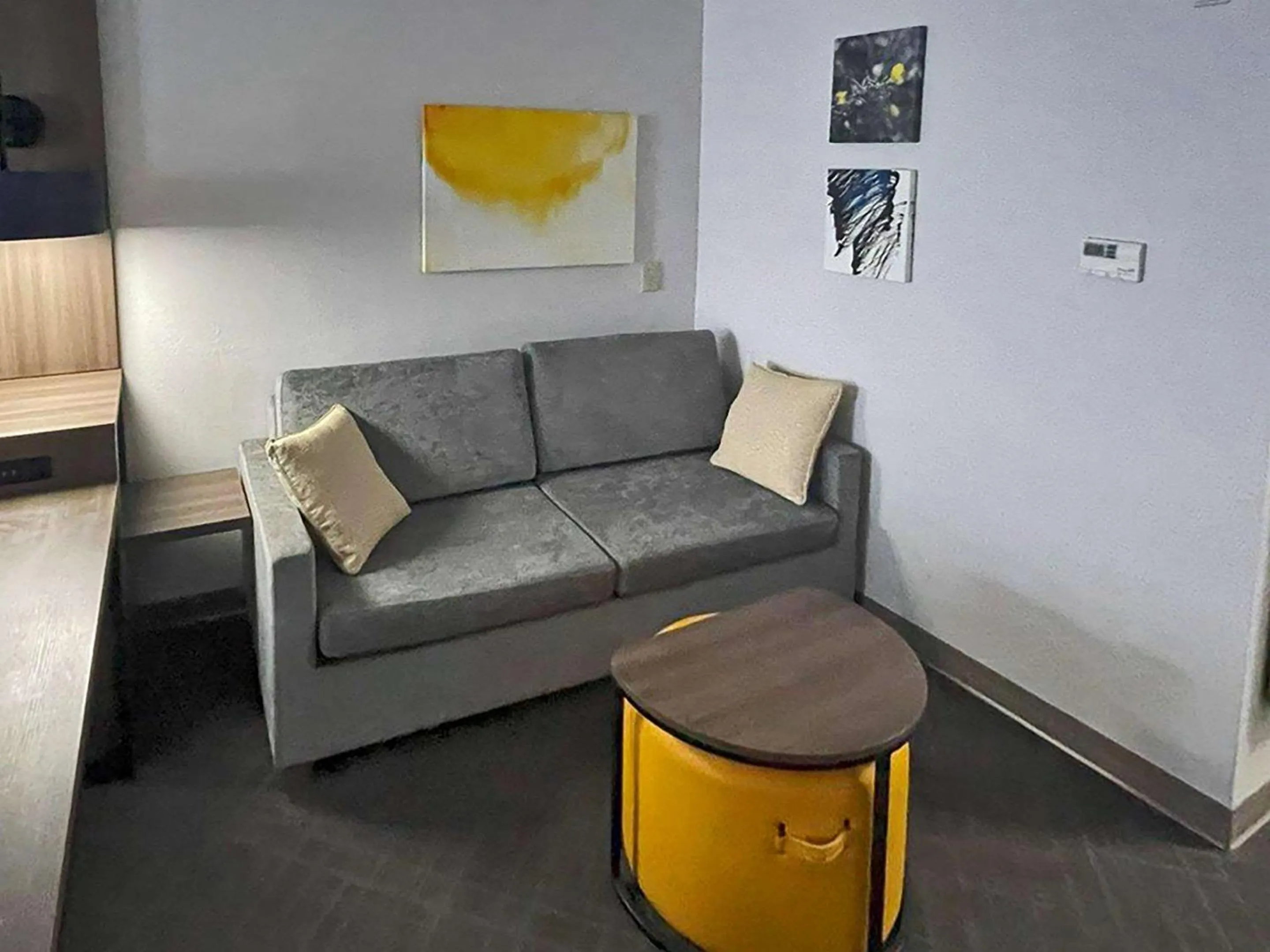 Bedroom in Comfort Suites Mobile-South Alabama University Area