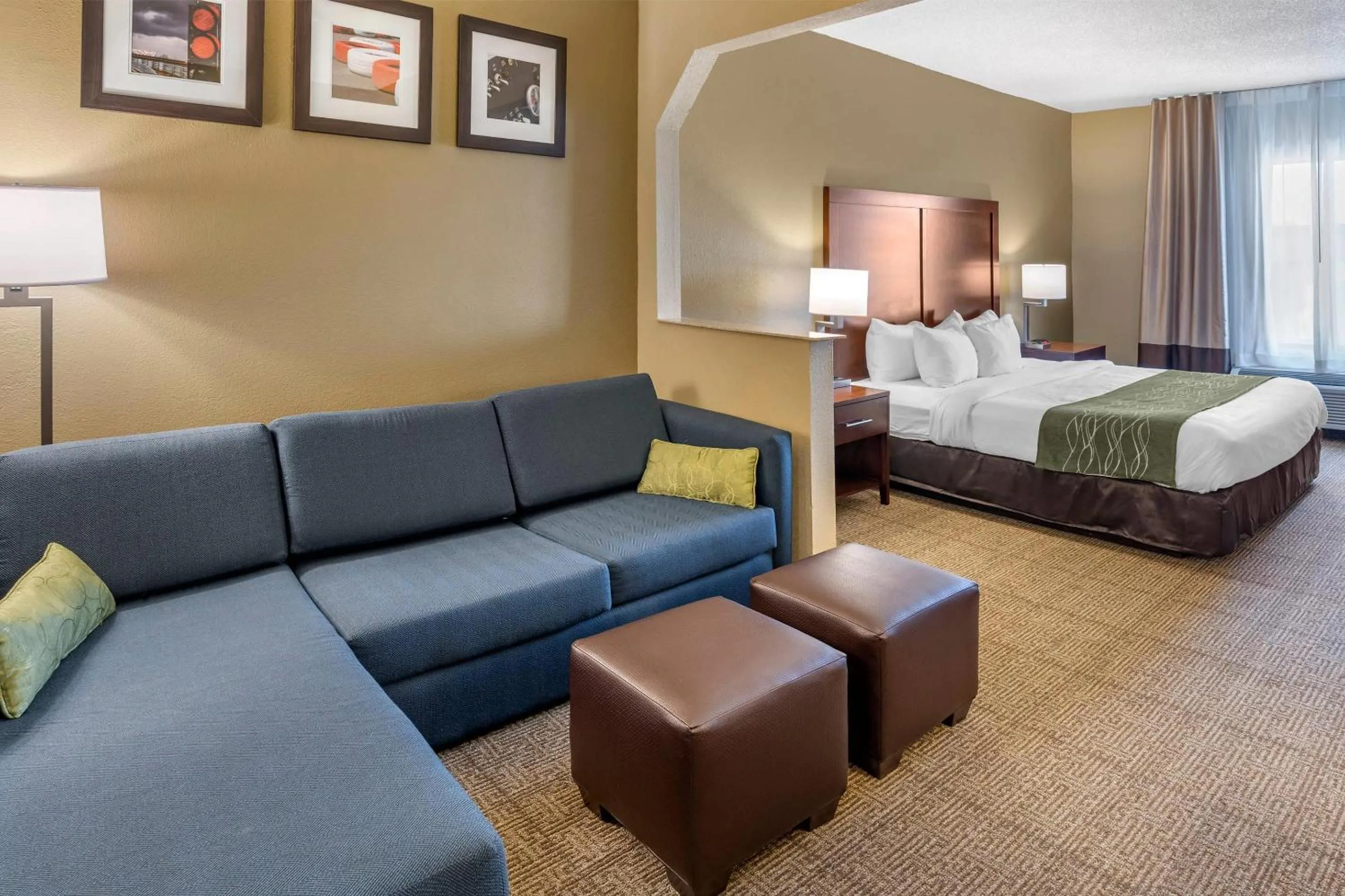 Bedroom, Bed in Comfort Inn & Suites Lincoln I-20