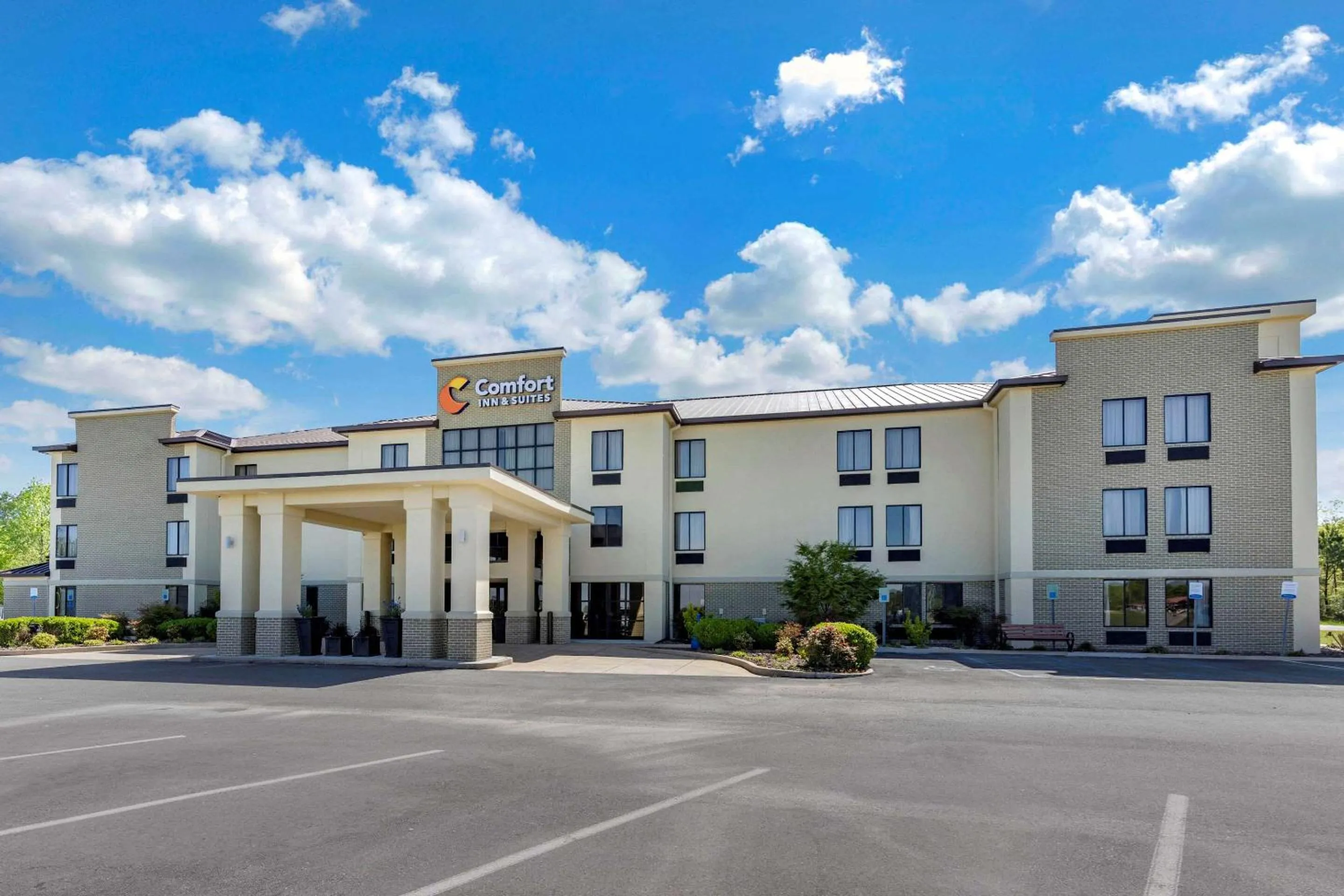 Property building in Comfort Inn & Suites