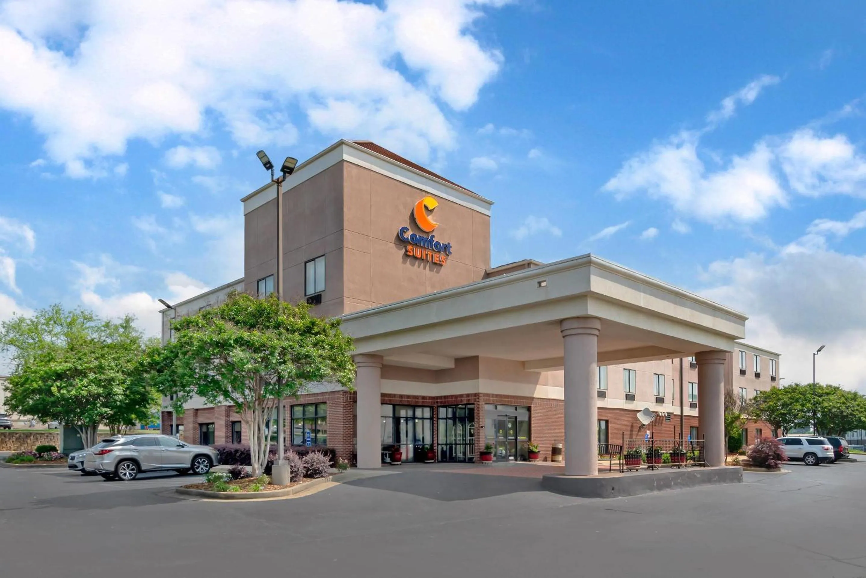 Property building in Comfort Suites Oxford I-20 exit 188