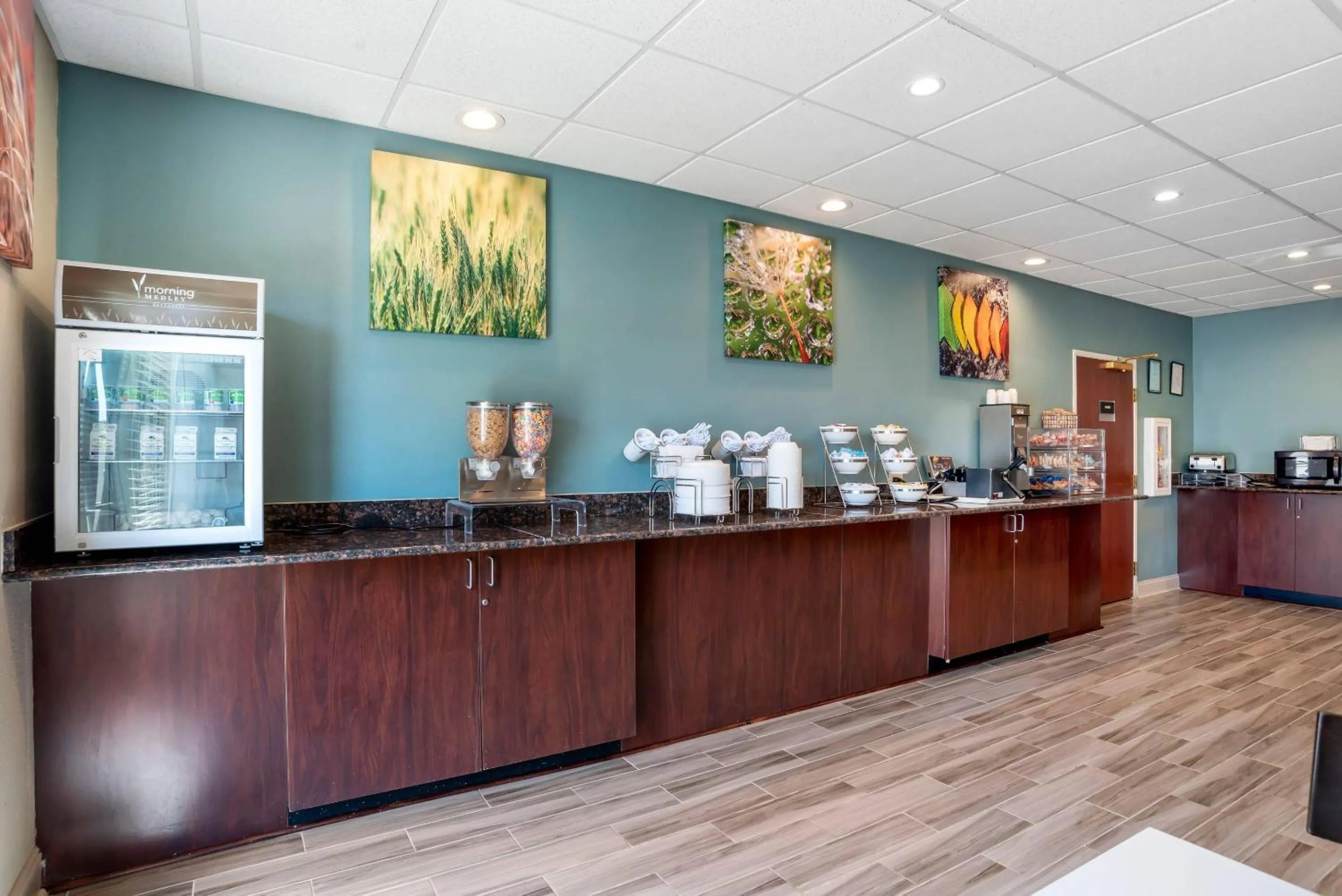 Breakfast in Sleep Inn & Suites Auburn Campus Area I-85