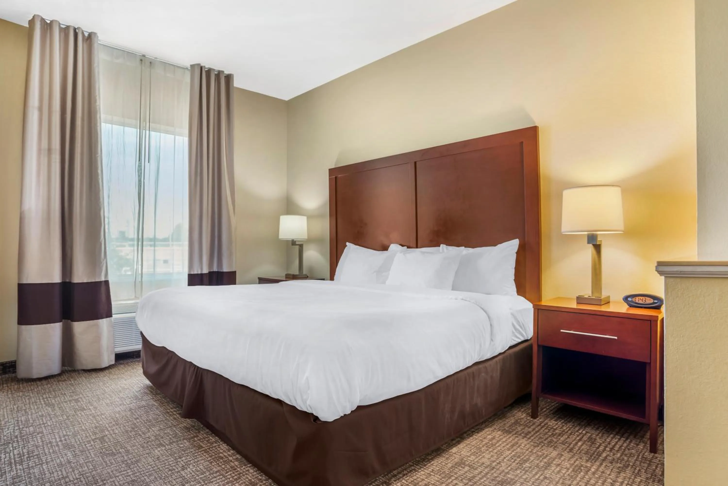 Bed in Comfort Suites Montgomery East Monticello Dr