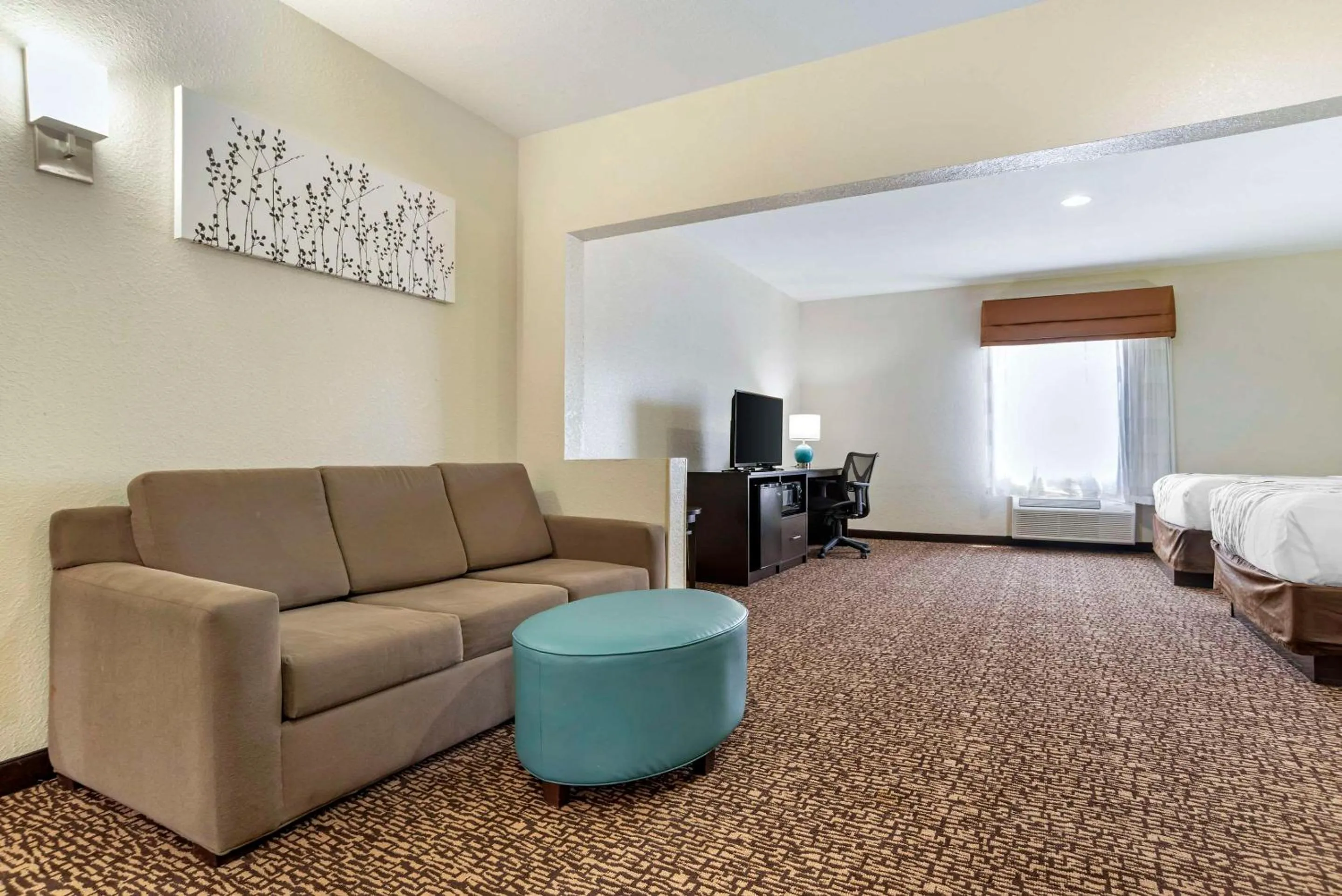 Bedroom, Bed in Sleep Inn & Suites Montgomery East I-85