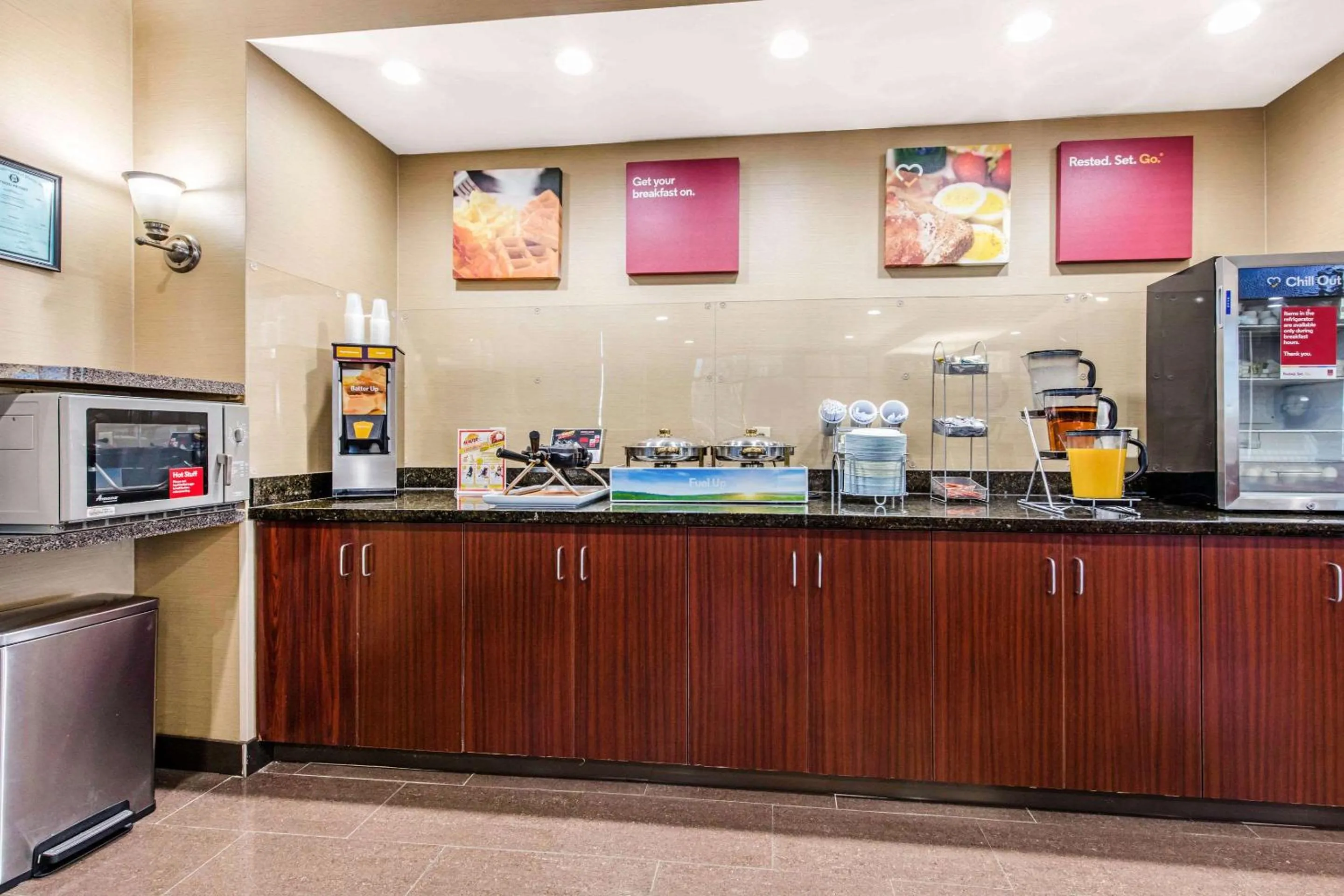 Restaurant/places to eat in Comfort Suites Tuscaloosa near University