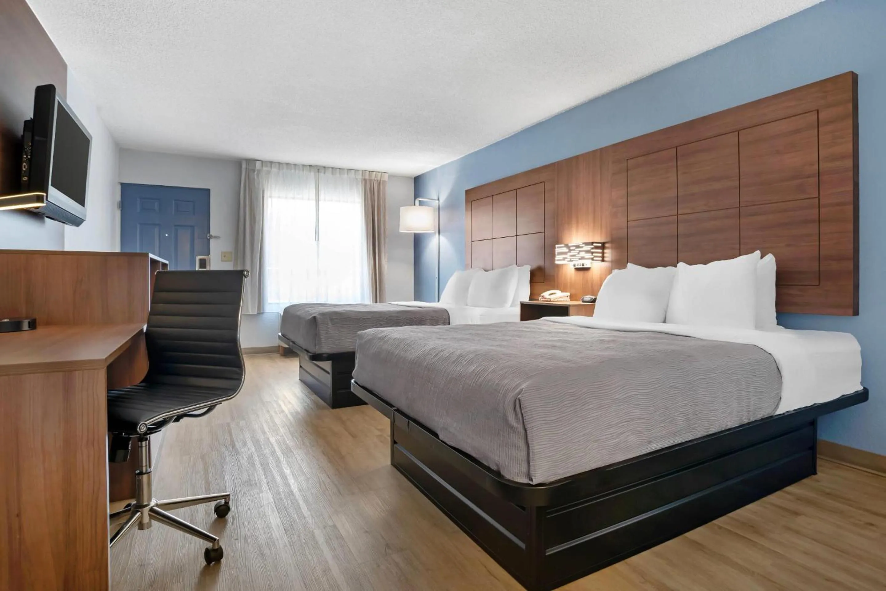 Bedroom, Bed in Quality Inn & Suites near Lake Eufaula