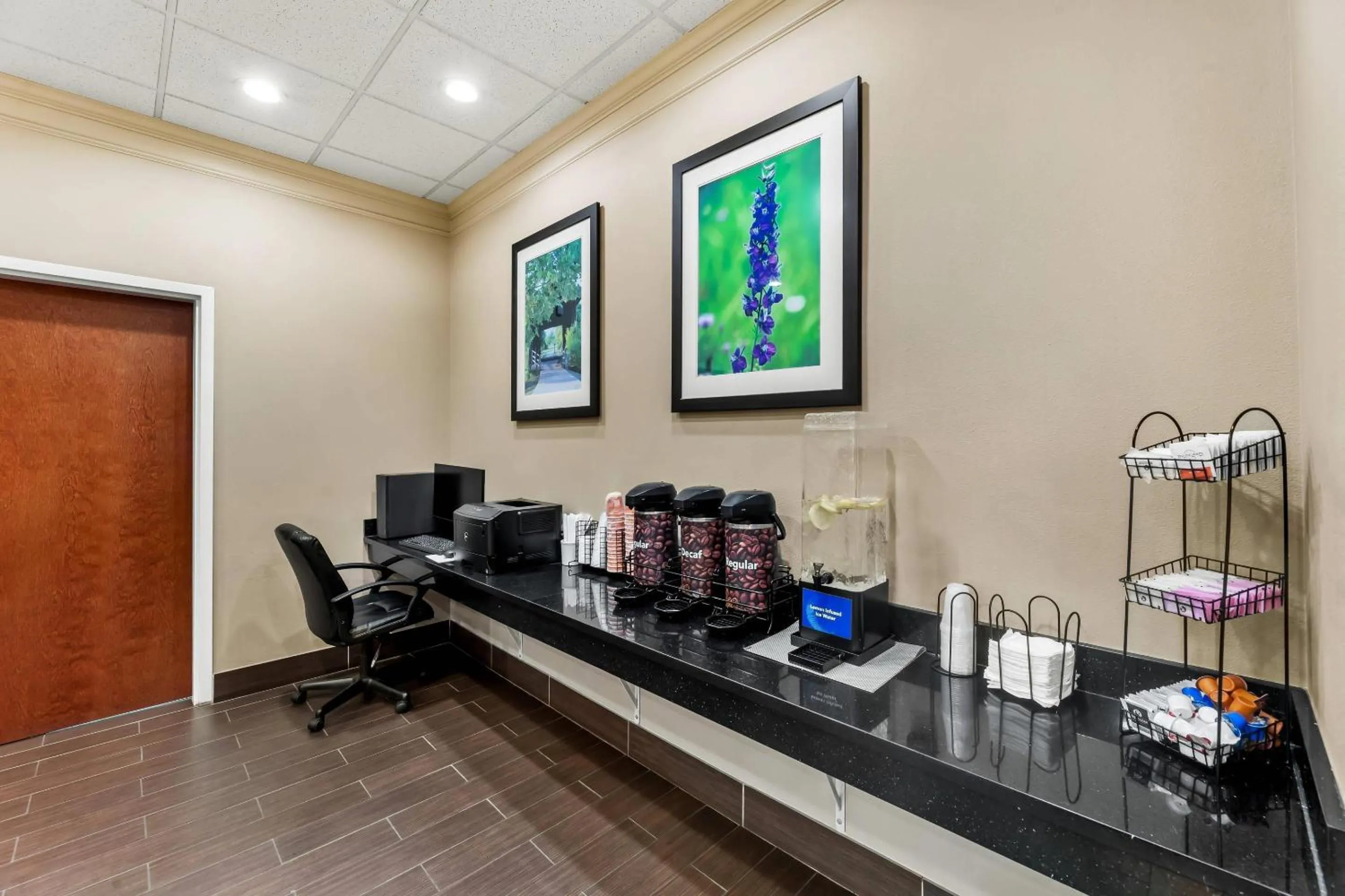 Business facilities in Comfort Inn & Suites Tuscumbia-Muscle Shoals