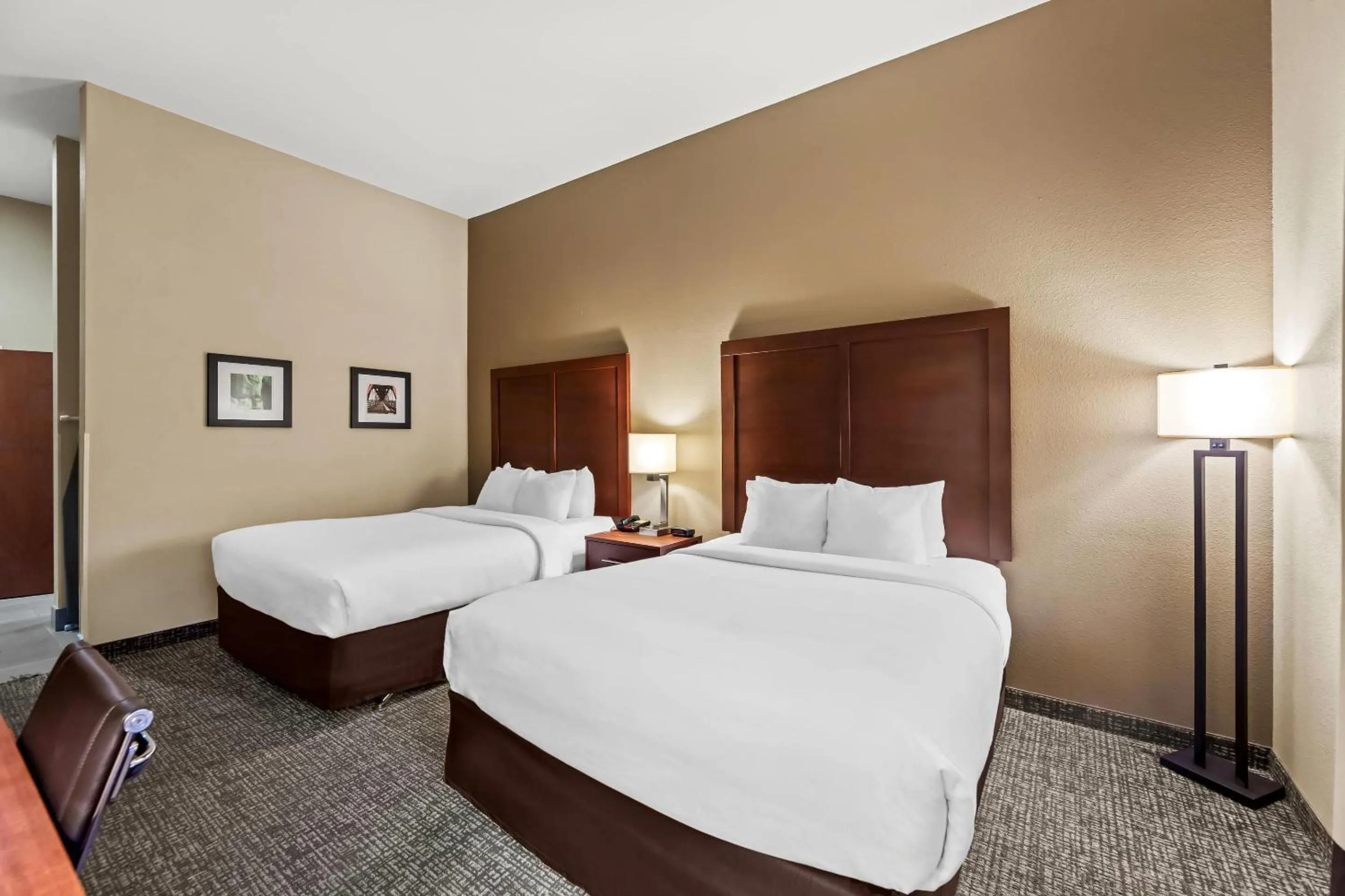 Bedroom, Bed in Comfort Inn & Suites Tuscumbia-Muscle Shoals