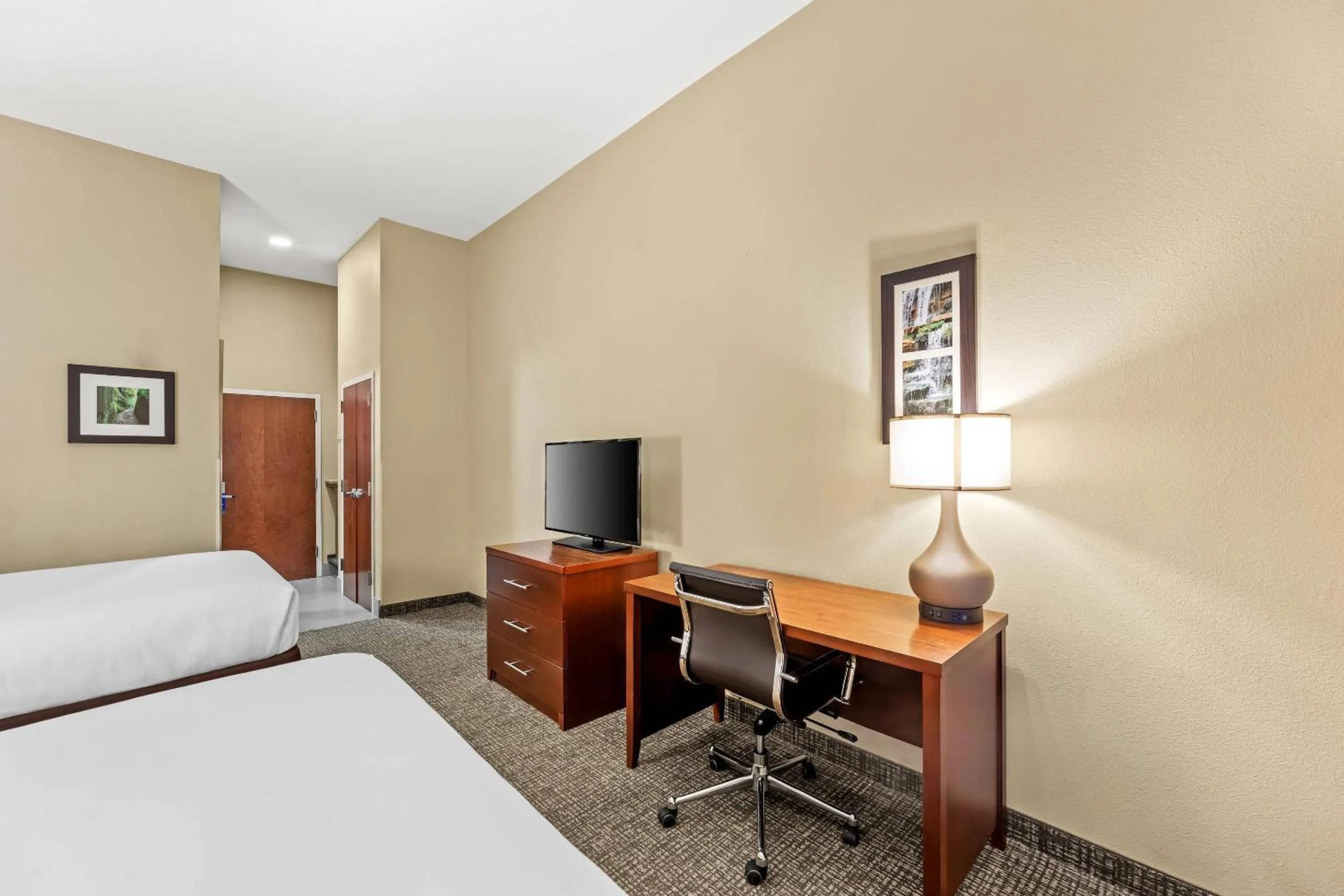 Bedroom, Bed in Comfort Inn & Suites Tuscumbia-Muscle Shoals