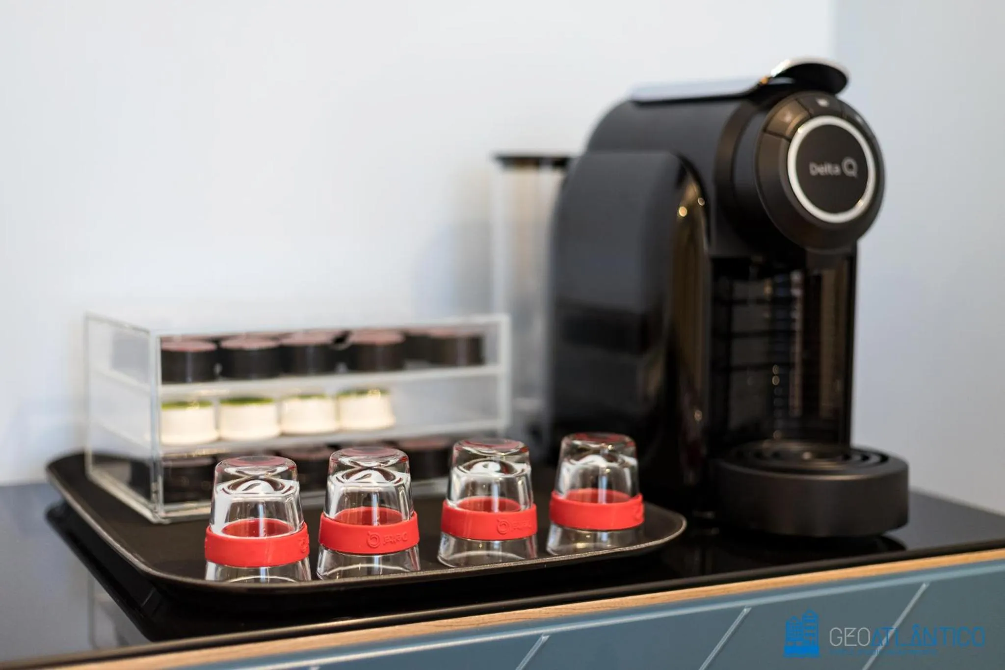 Coffee/tea facilities in Geo Studios Santa Catarina