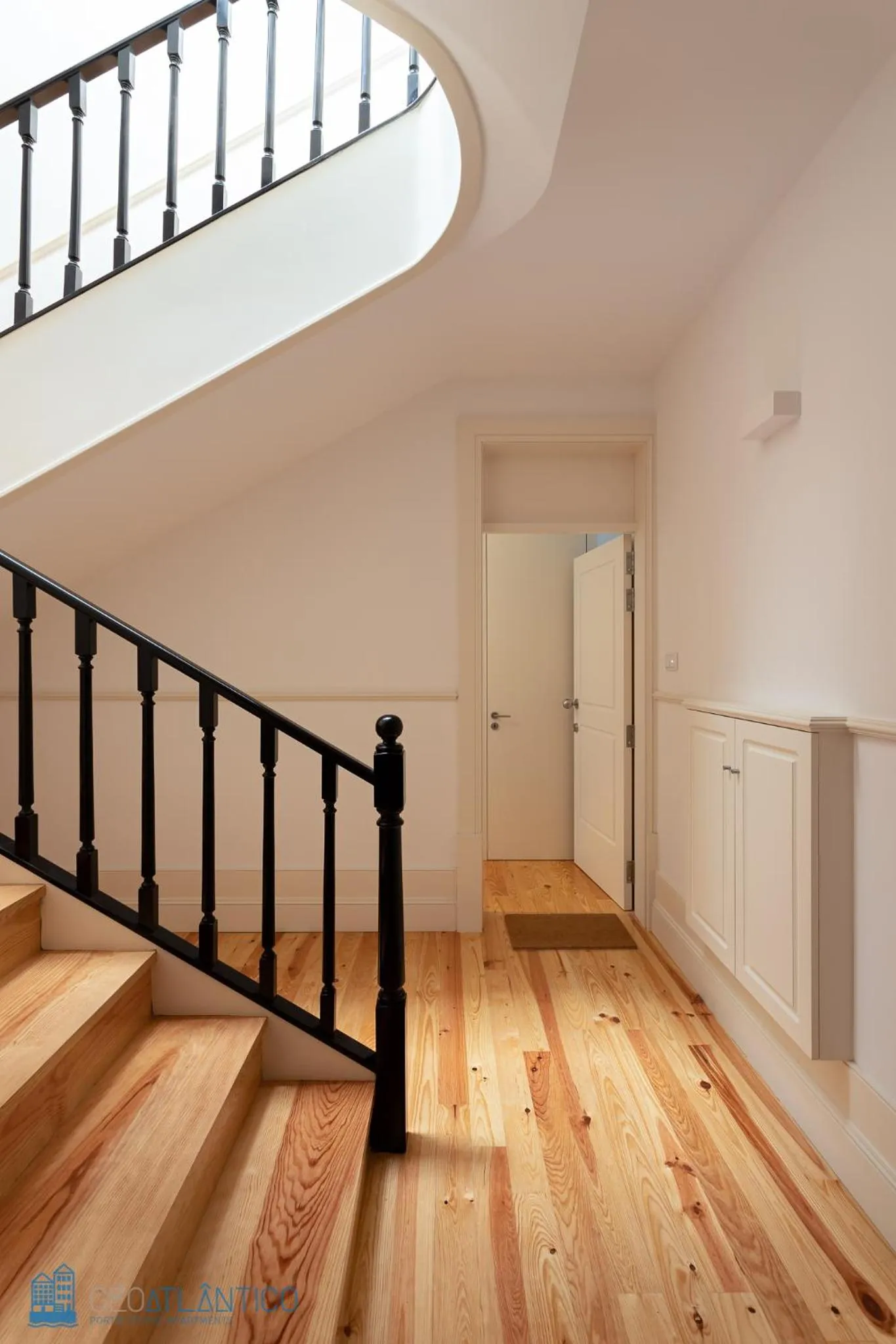 Facade/entrance in Geo Studios Santa Catarina