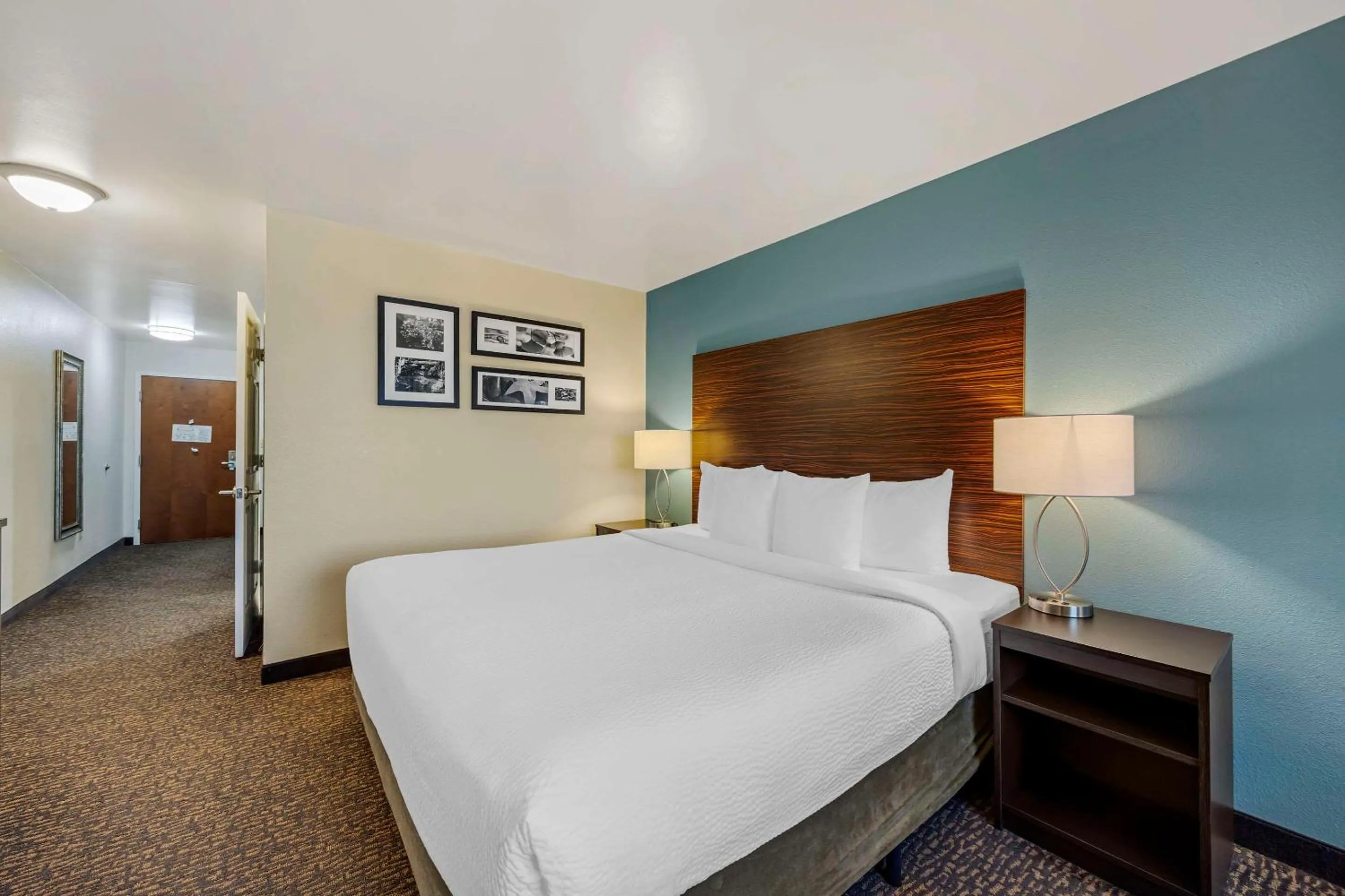 Bedroom, Bed in Sleep Inn & Suites Huntsville near US Space & Rocket Center