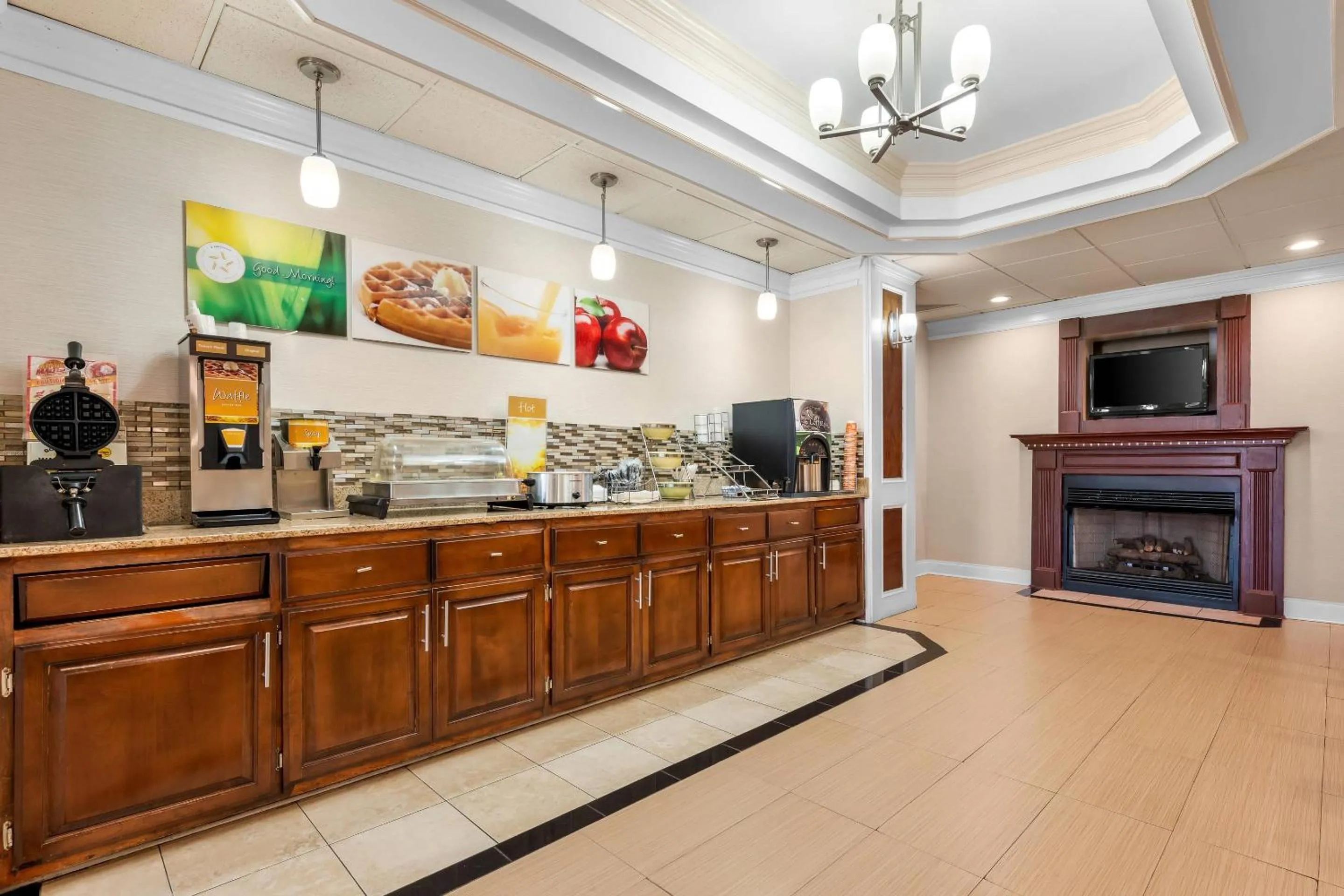 Breakfast in Quality Inn Alexander City