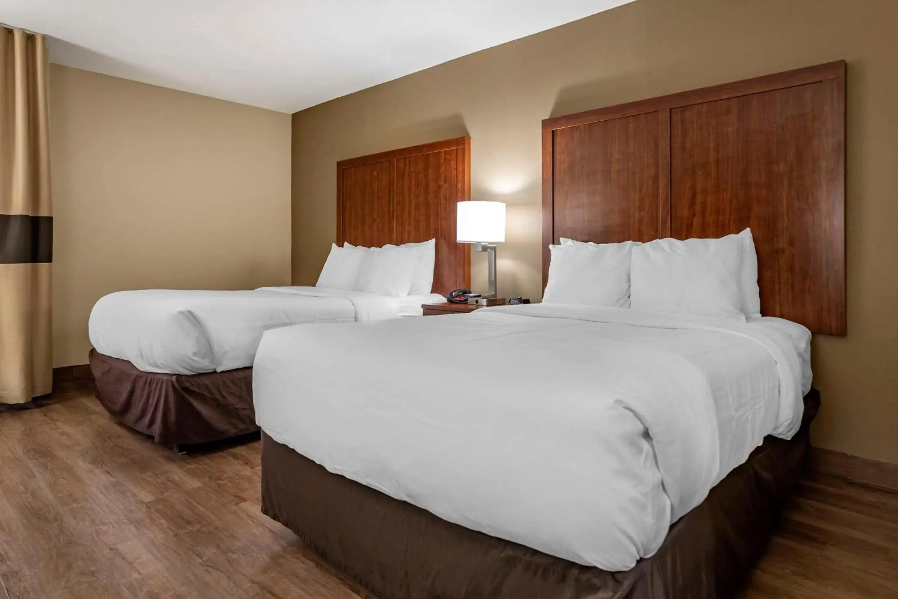 Double Room with Two Double Beds - Disability Access/Non-Smoking in Comfort Inn Birmingham Homewood Double Room with Two Double Beds - Disability Access/Non-Smoking in Comfort Inn Birmingham Homewood