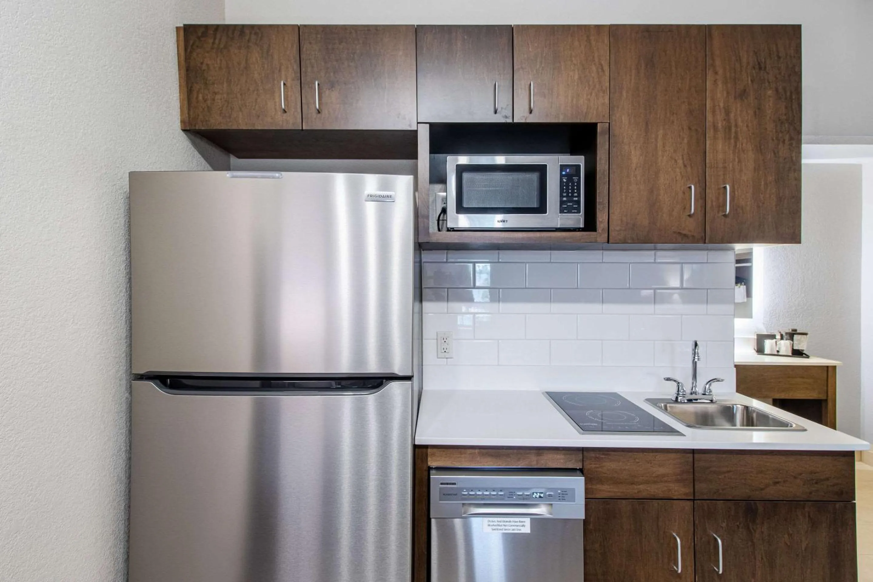 Bedroom in Econo Lodge Inn & Suites Foley-North Gulf Shores