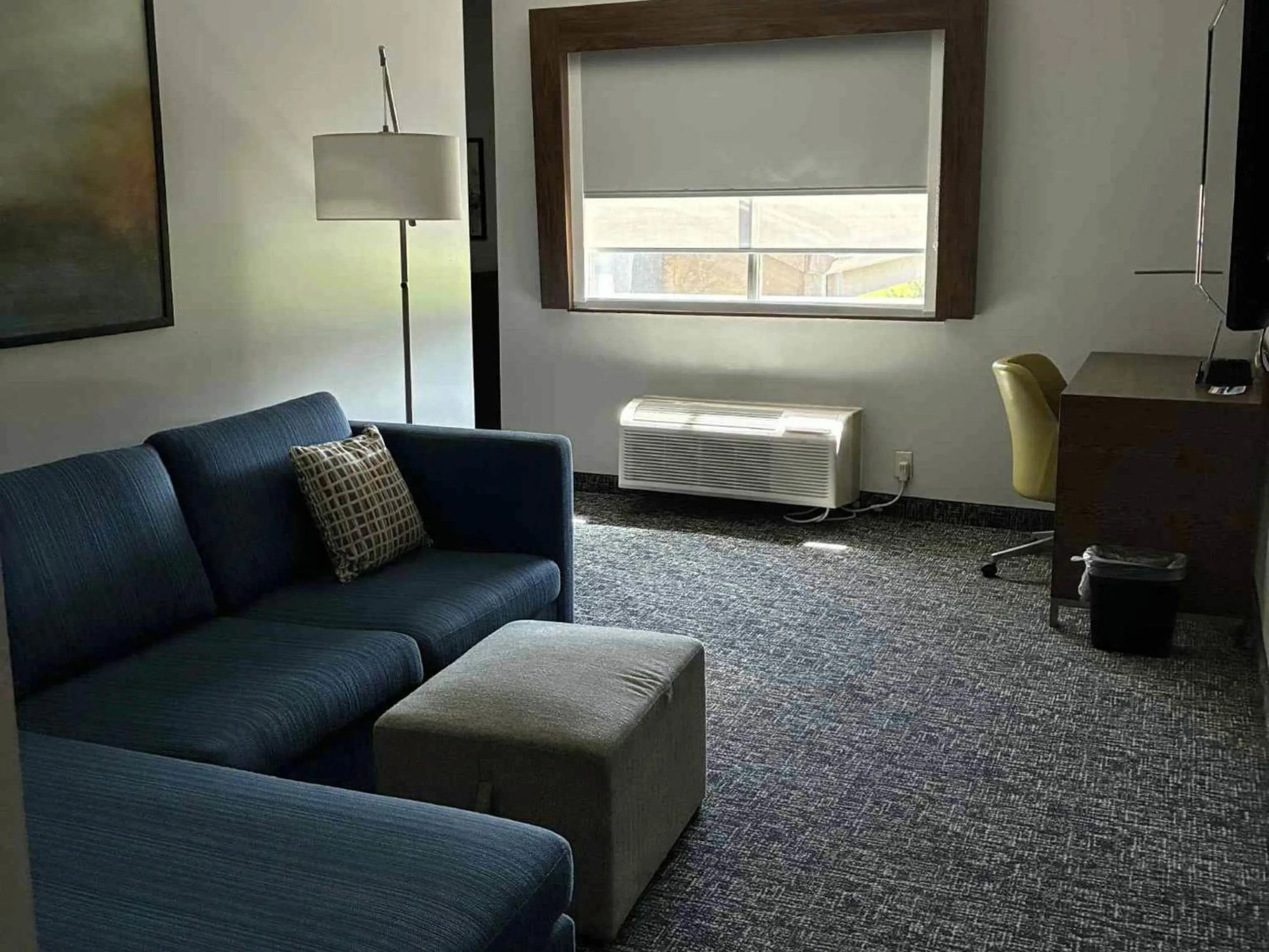 Bedroom in Comfort Inn & Suites Near Lake Guntersville