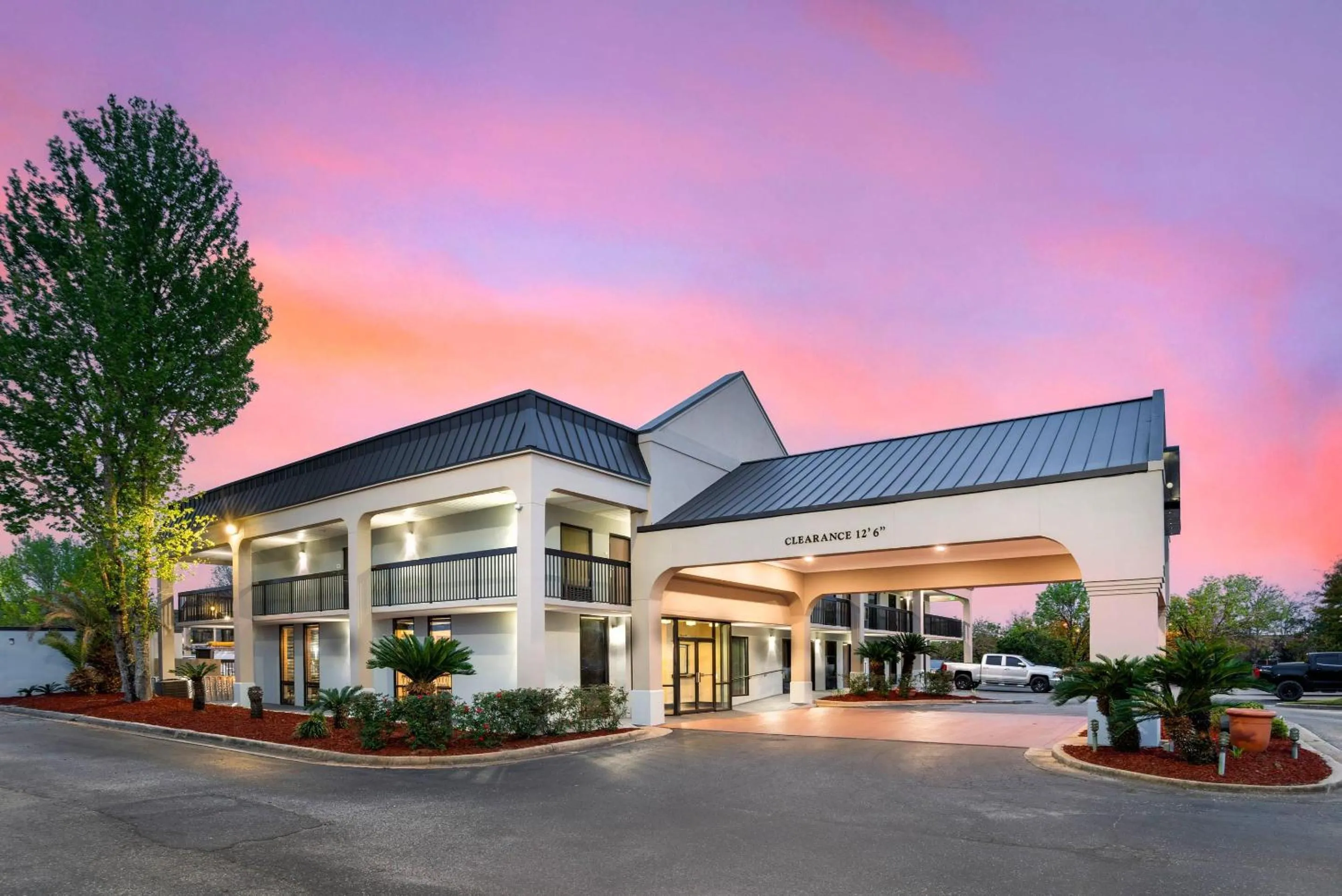 Property building in Quality Inn Foley - Gulf Shores North