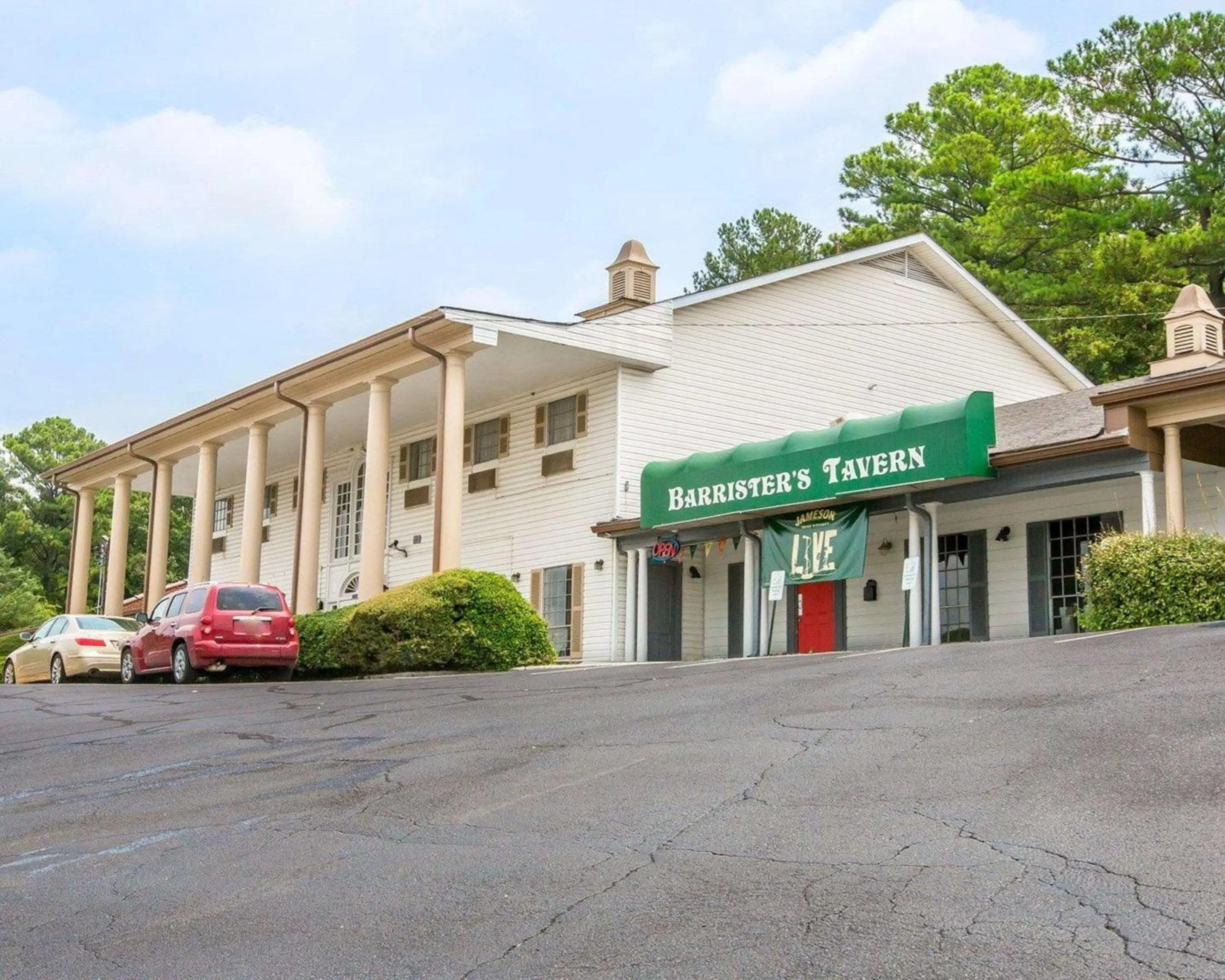 Property building in Econo Lodge Birmingham - Hoover