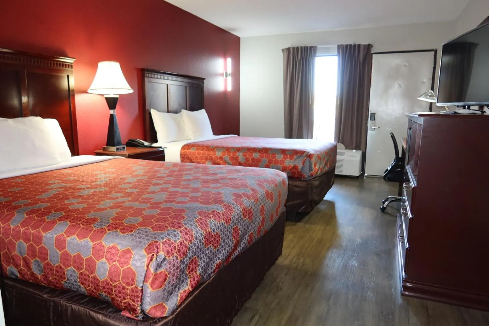 Econo Lodge Inn & Suites Evergreen