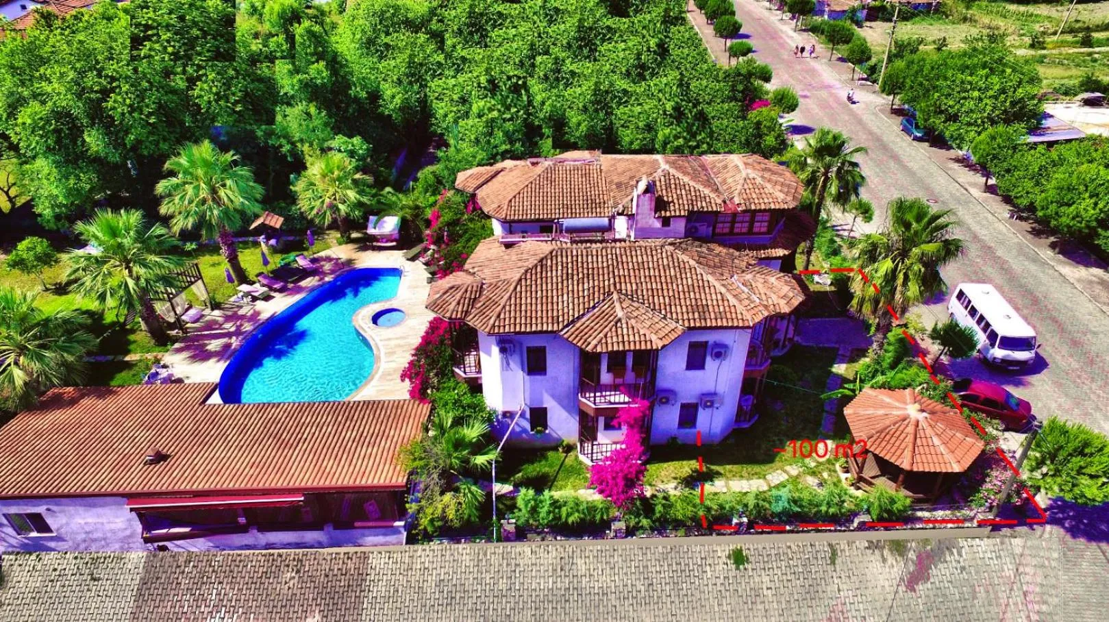 Property building in Murat Pasha Mansion