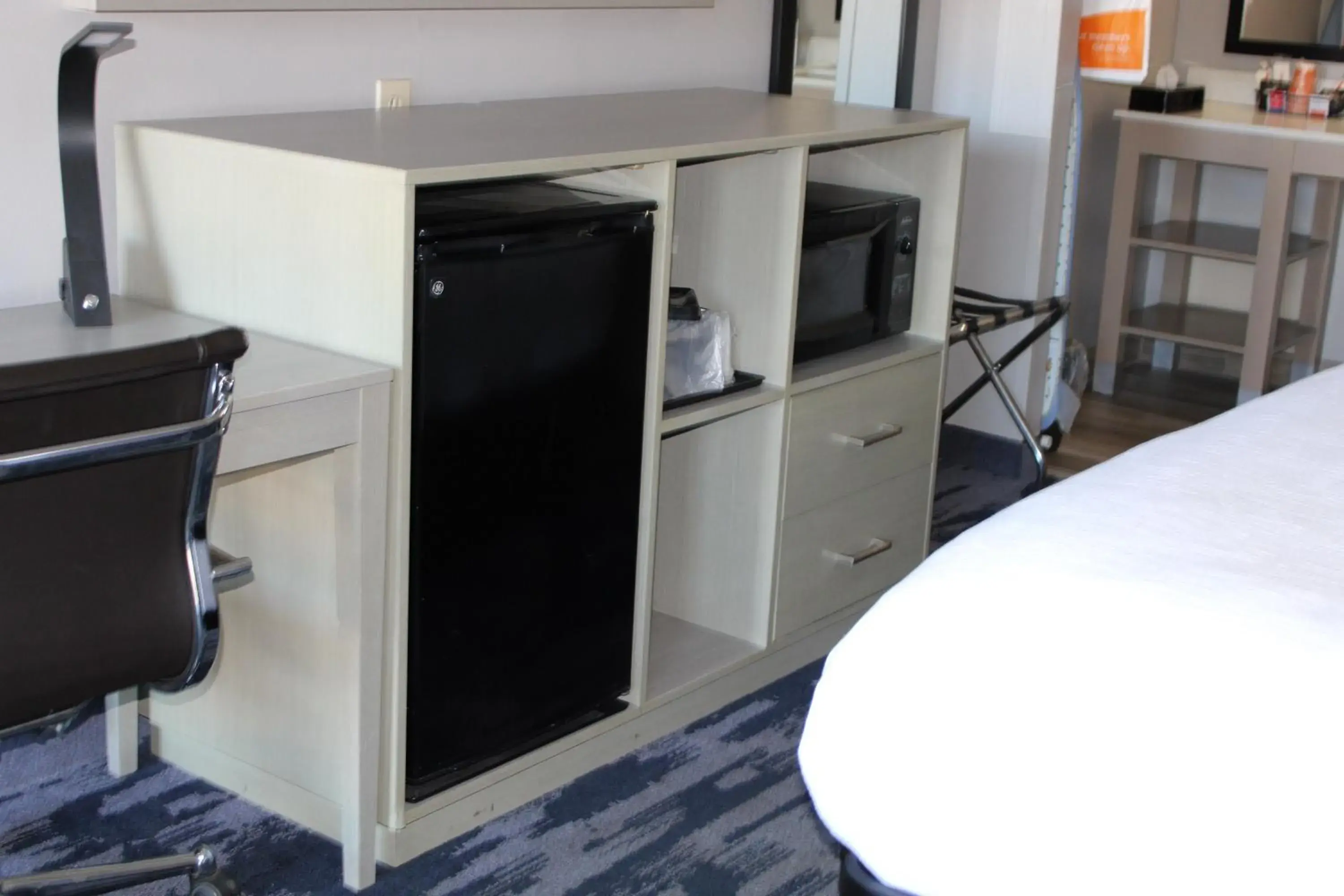 King Room - Smoking in Quality Inn Scottsboro US-72-Lake Guntersville Area King Room - Smoking in Quality Inn Scottsboro US-72-Lake Guntersville Area