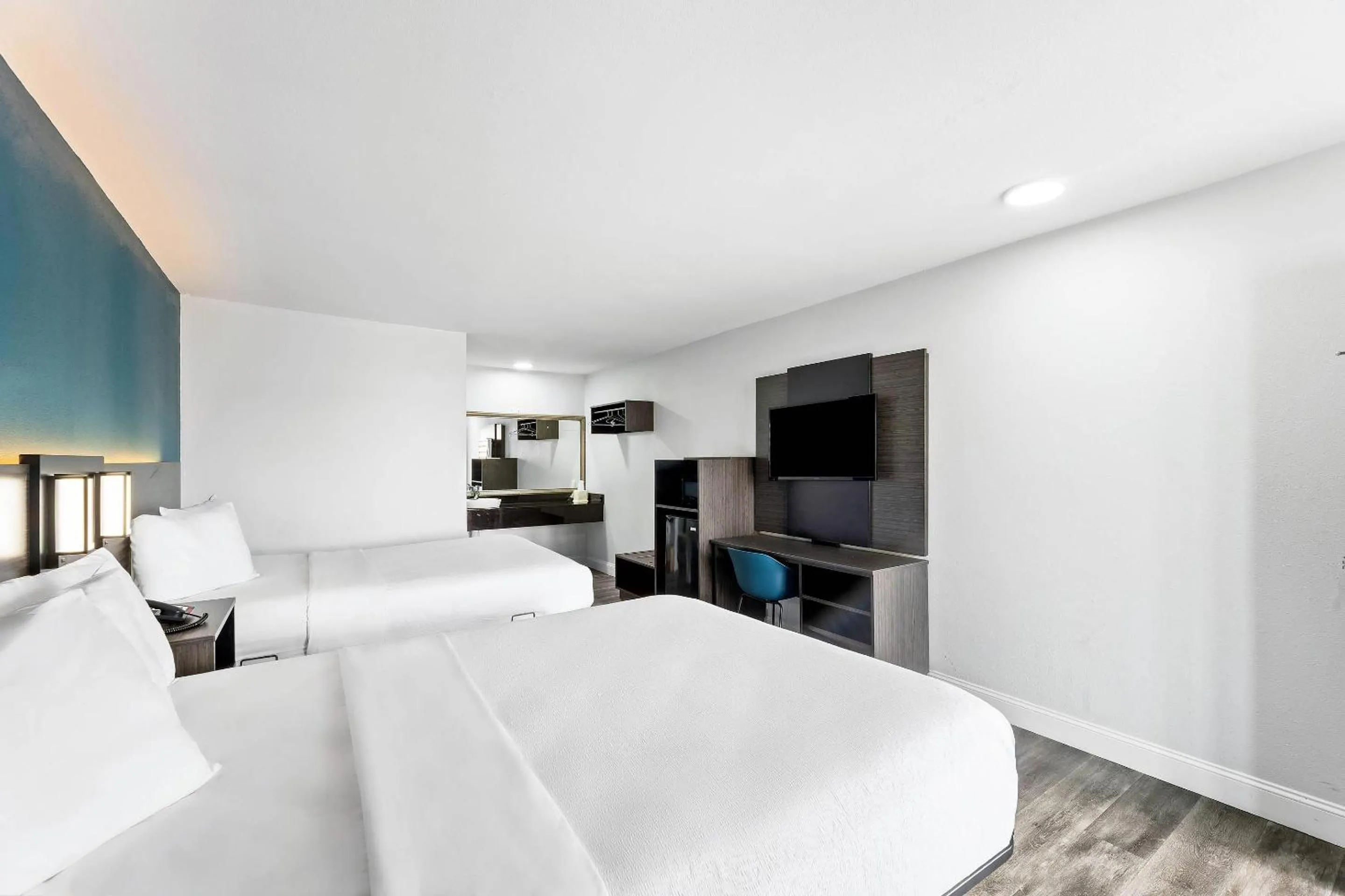 Bedroom, Bed in Rodeway Inn West Memphis