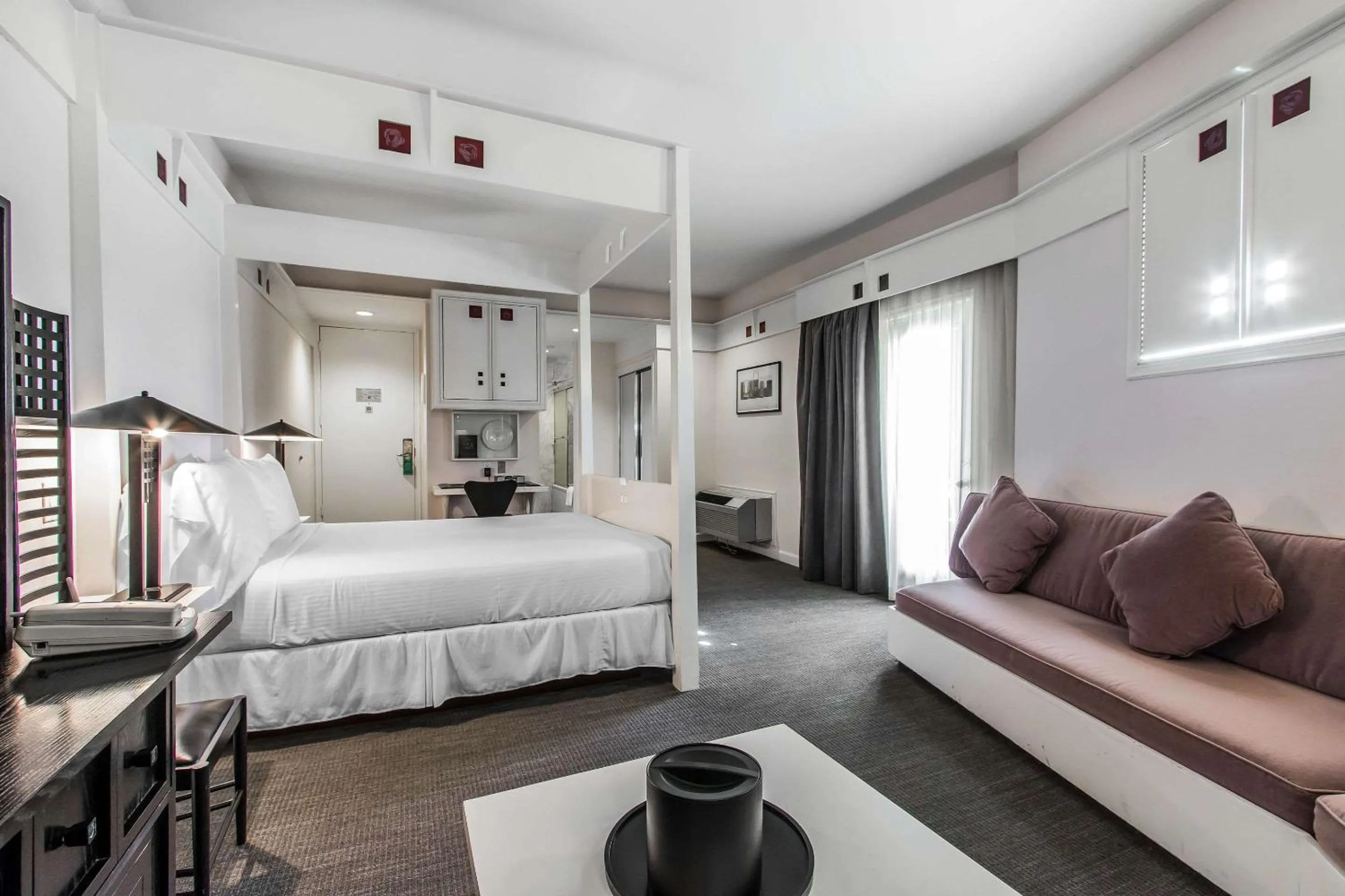 Bedroom, Bed in Inn at the Mill, an Ascend Collection Hotel