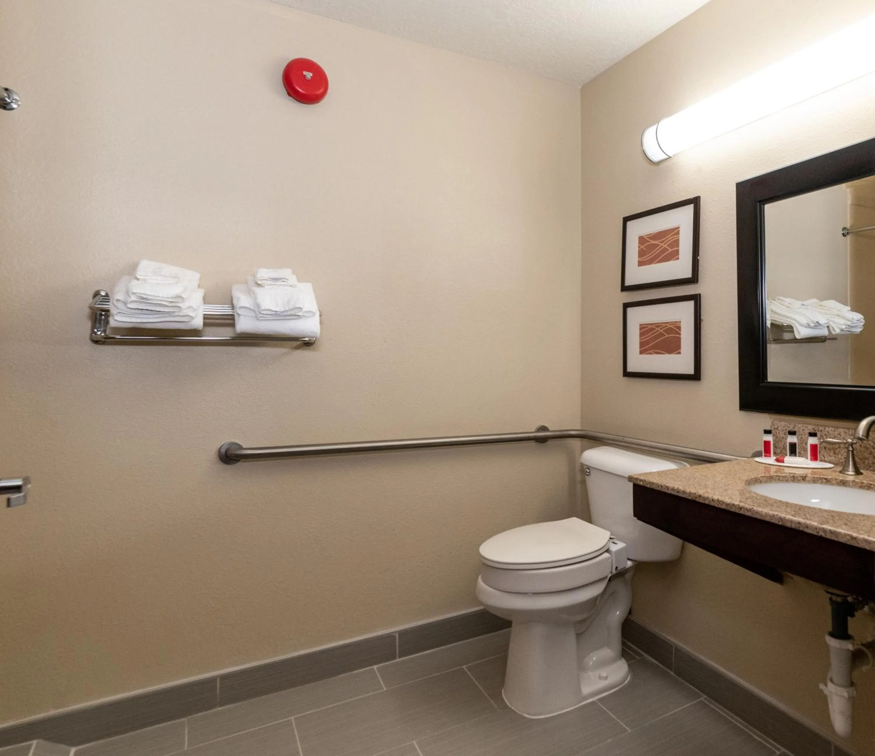 Bathroom in Baymont by Wyndham Caddo Valley/Arkadelphia