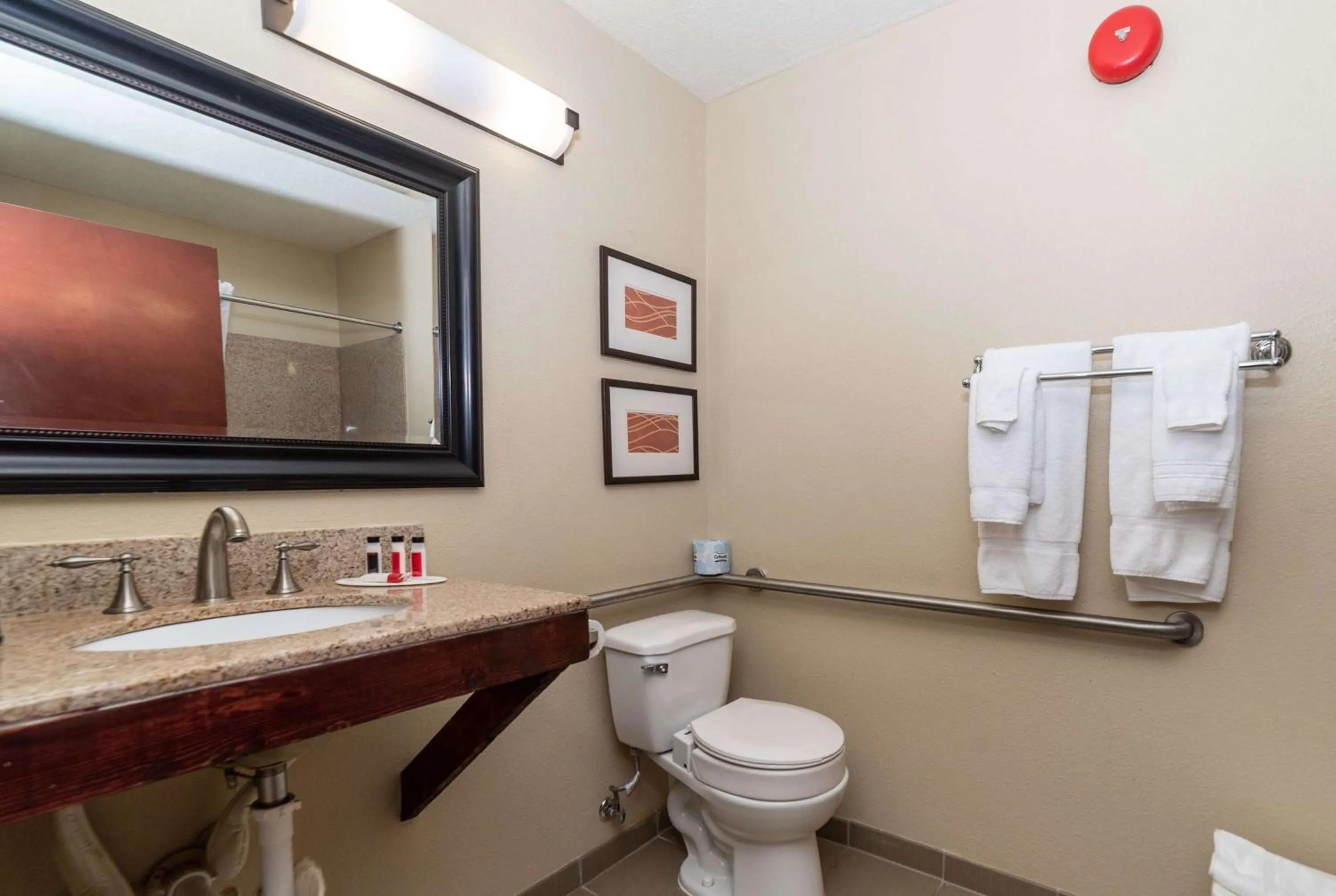 Bathroom in Baymont by Wyndham Caddo Valley/Arkadelphia