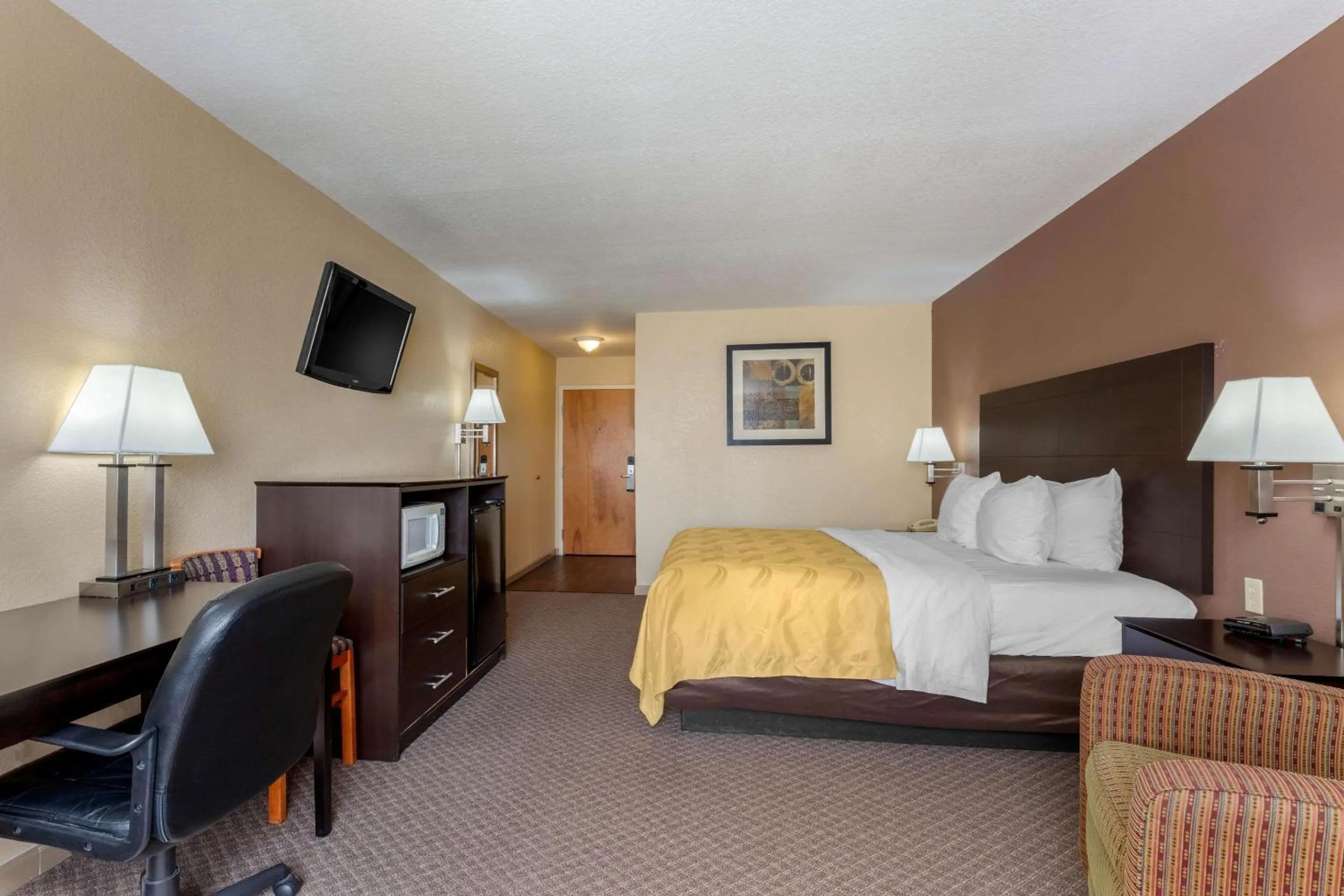 Photo of the whole room, Bed in Quality Inn West Memphis I-40