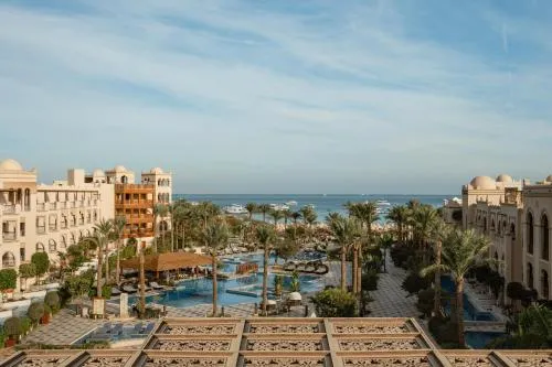 Grand Palace - Couples only 18 years plus