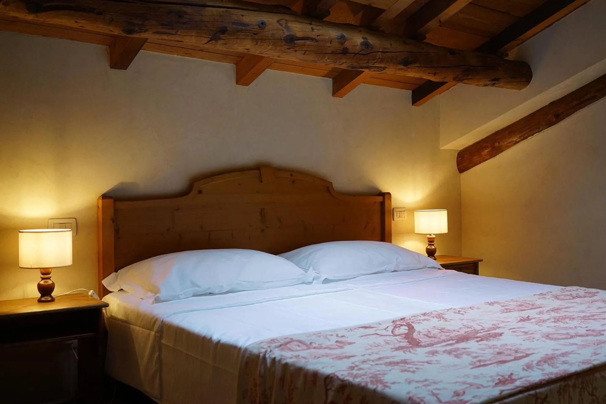 Deluxe Double Room in Domus Cariana