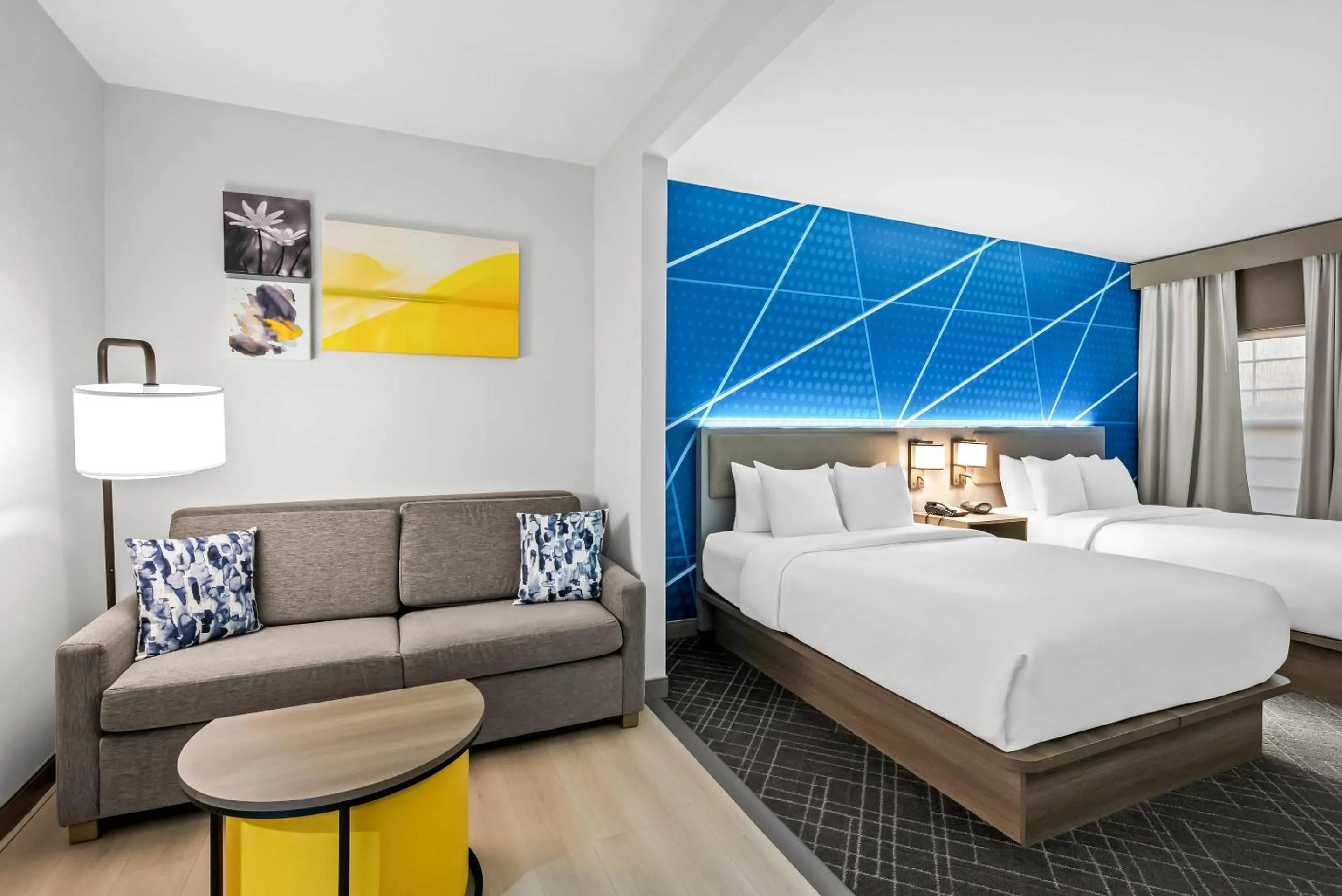 Bedroom, Bed in Comfort Suites Conway