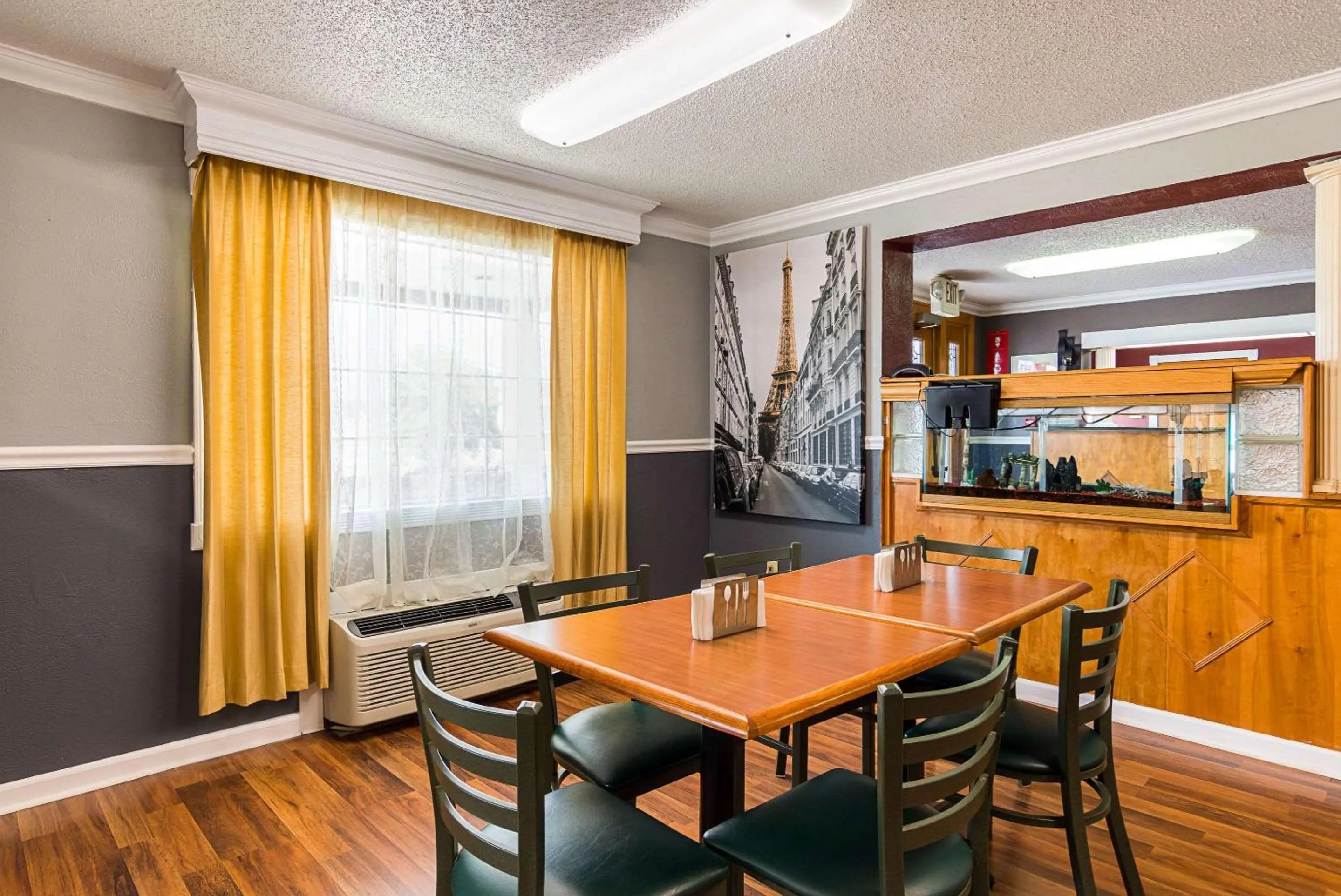 Restaurant/places to eat in Econo Lodge Jacksonville near Little Rock Air Force Base