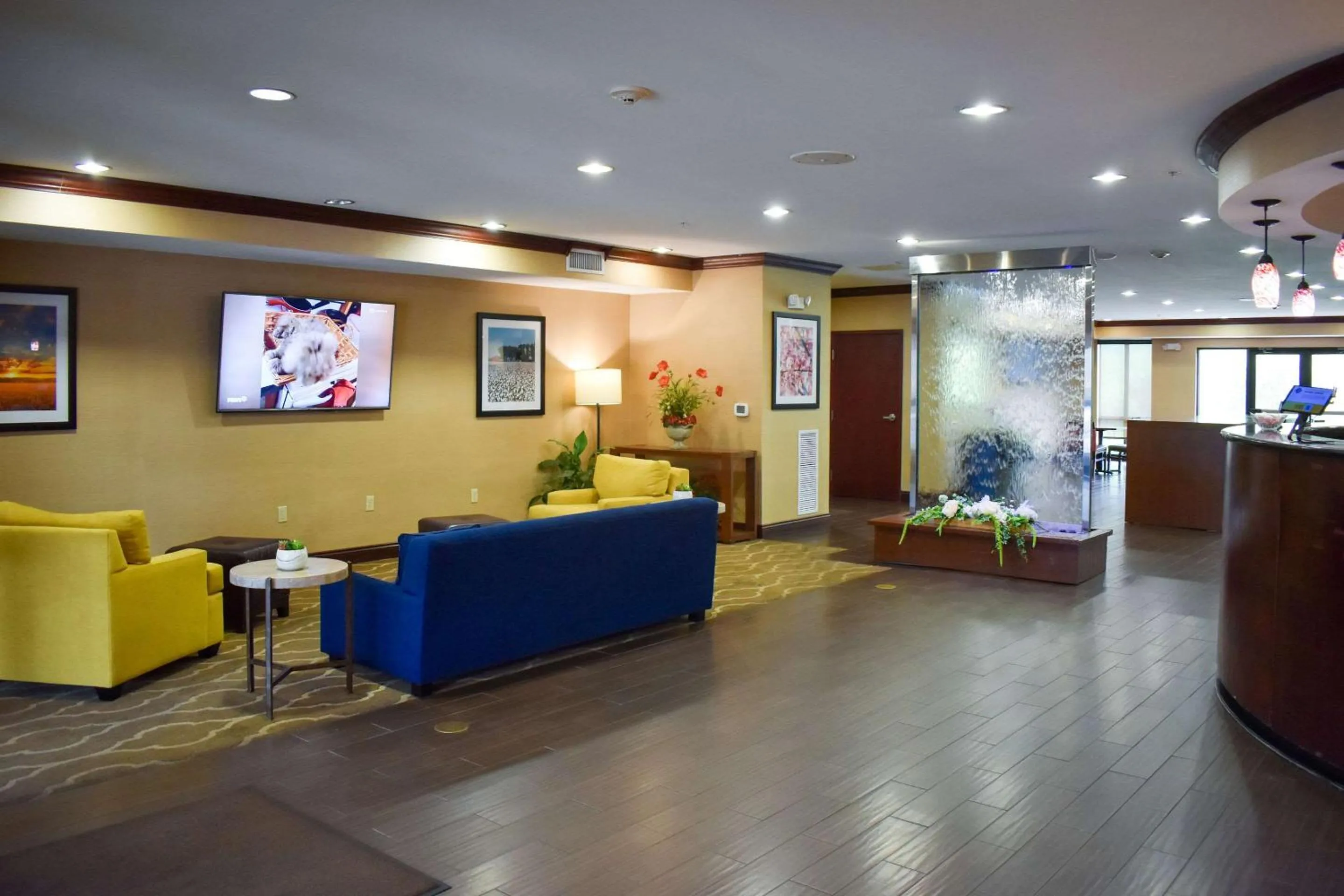 Lobby or reception in Comfort Suites Forrest City