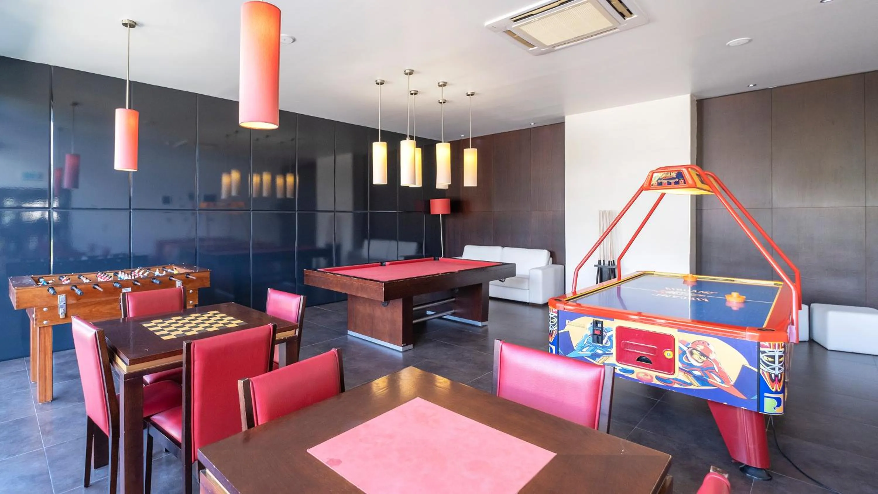 Billiard in Hotel Vale Do Navio