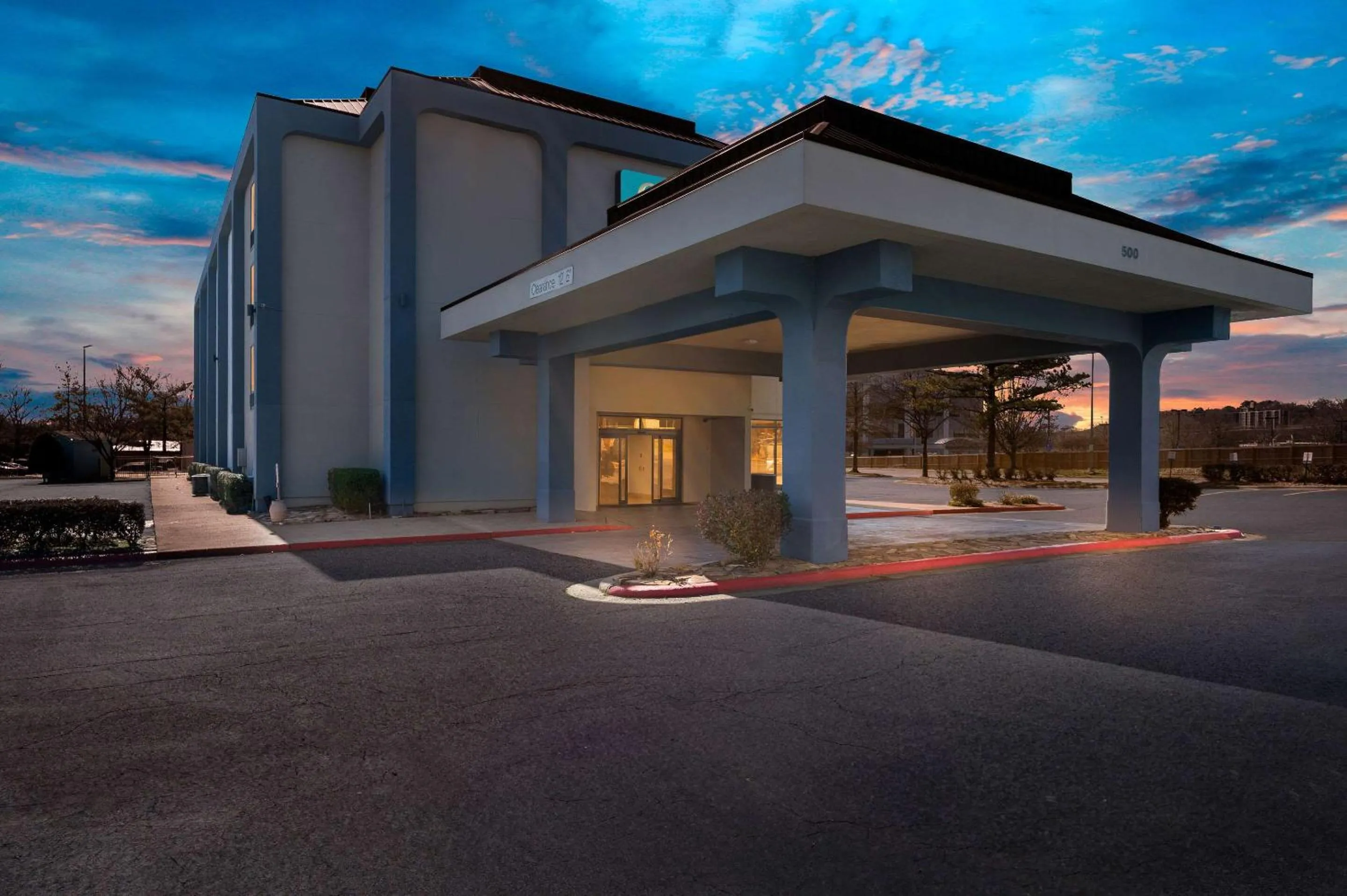 Property building in Quality Inn & Suites North Little Rock