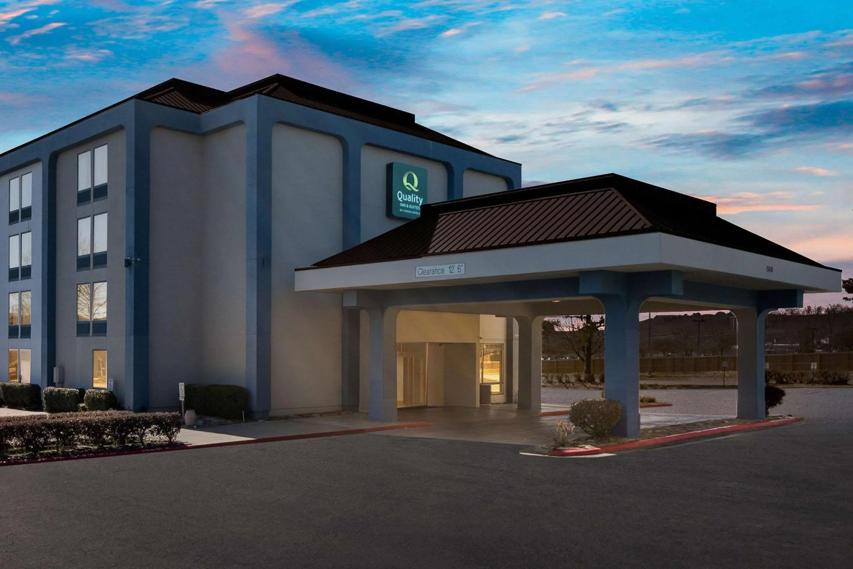Property building in Quality Inn & Suites North Little Rock