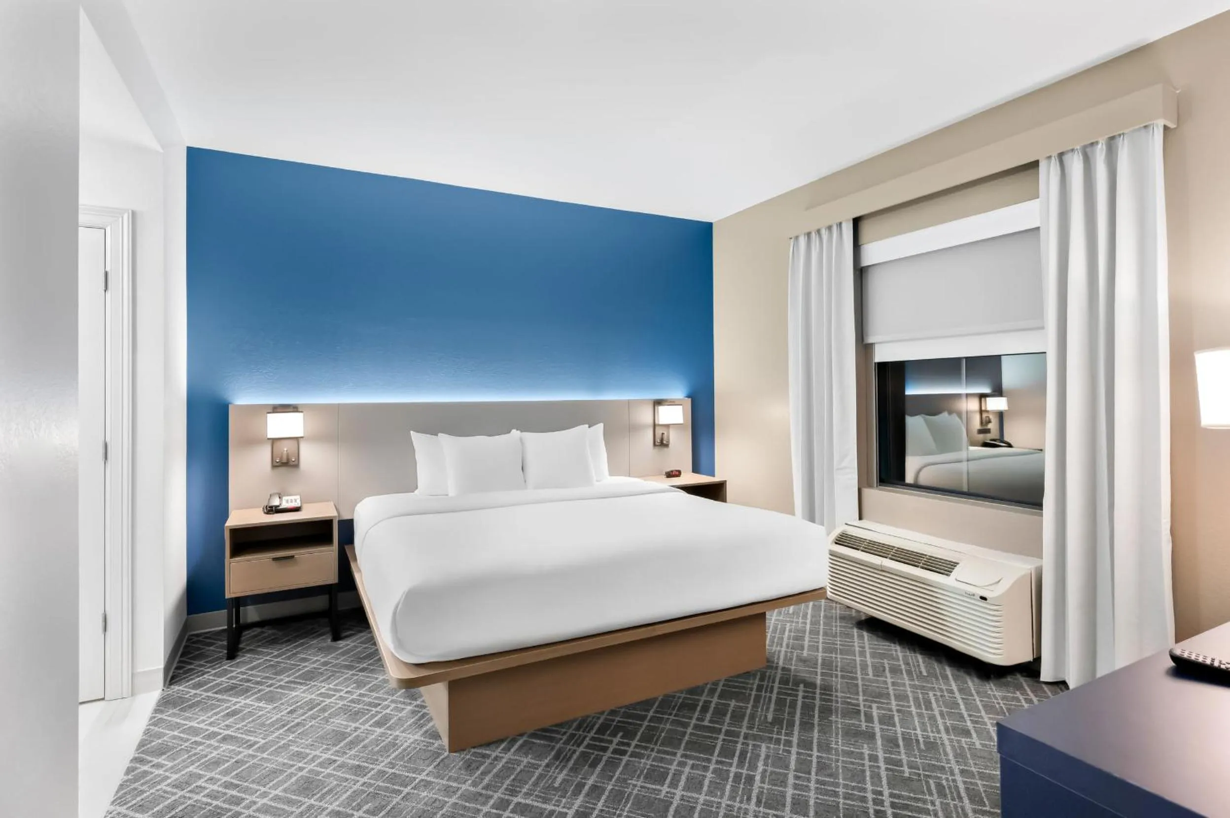 Bed in Comfort Inn & Suites Fort Smith I-540