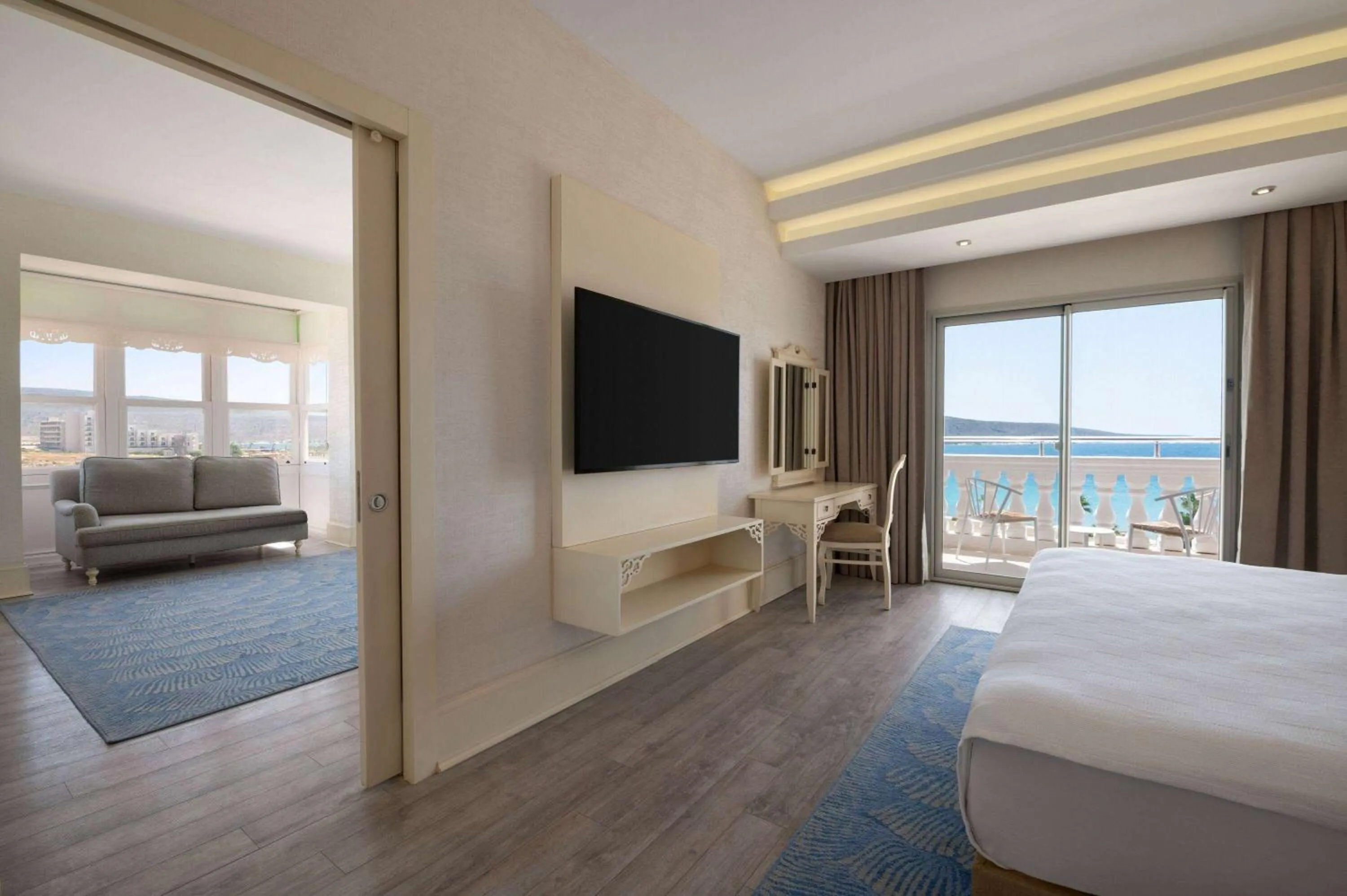 Photo of the whole room, Bed in Dolce by Wyndham Cesme Alacati