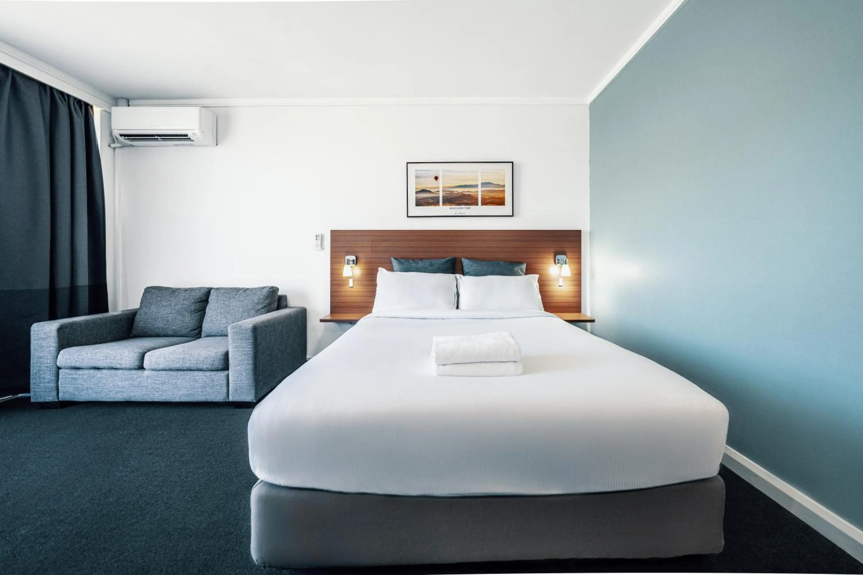 Bed in The Select Inn Ryde