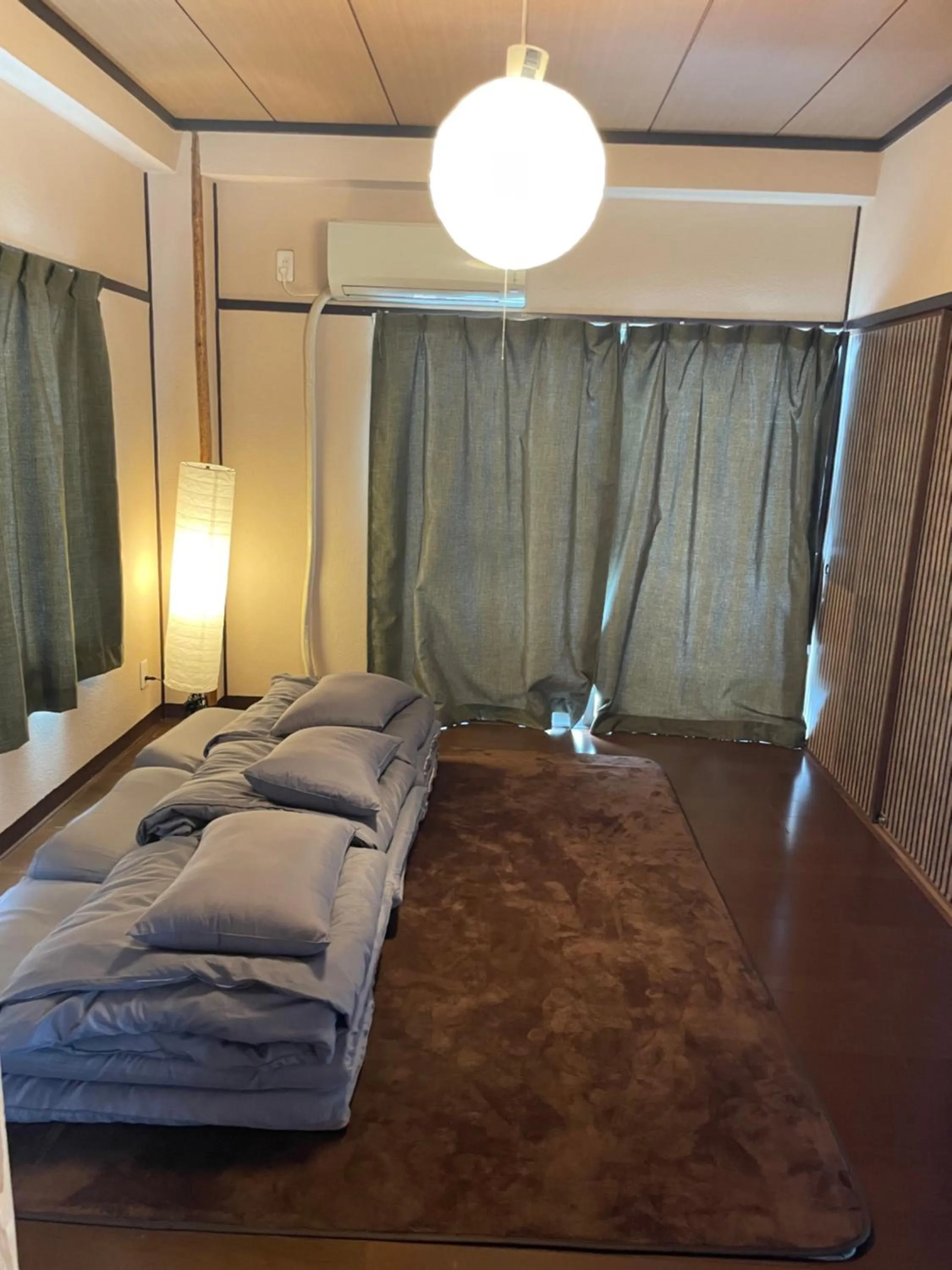 Bedroom, Bed in 777 Takamatsu Guest House