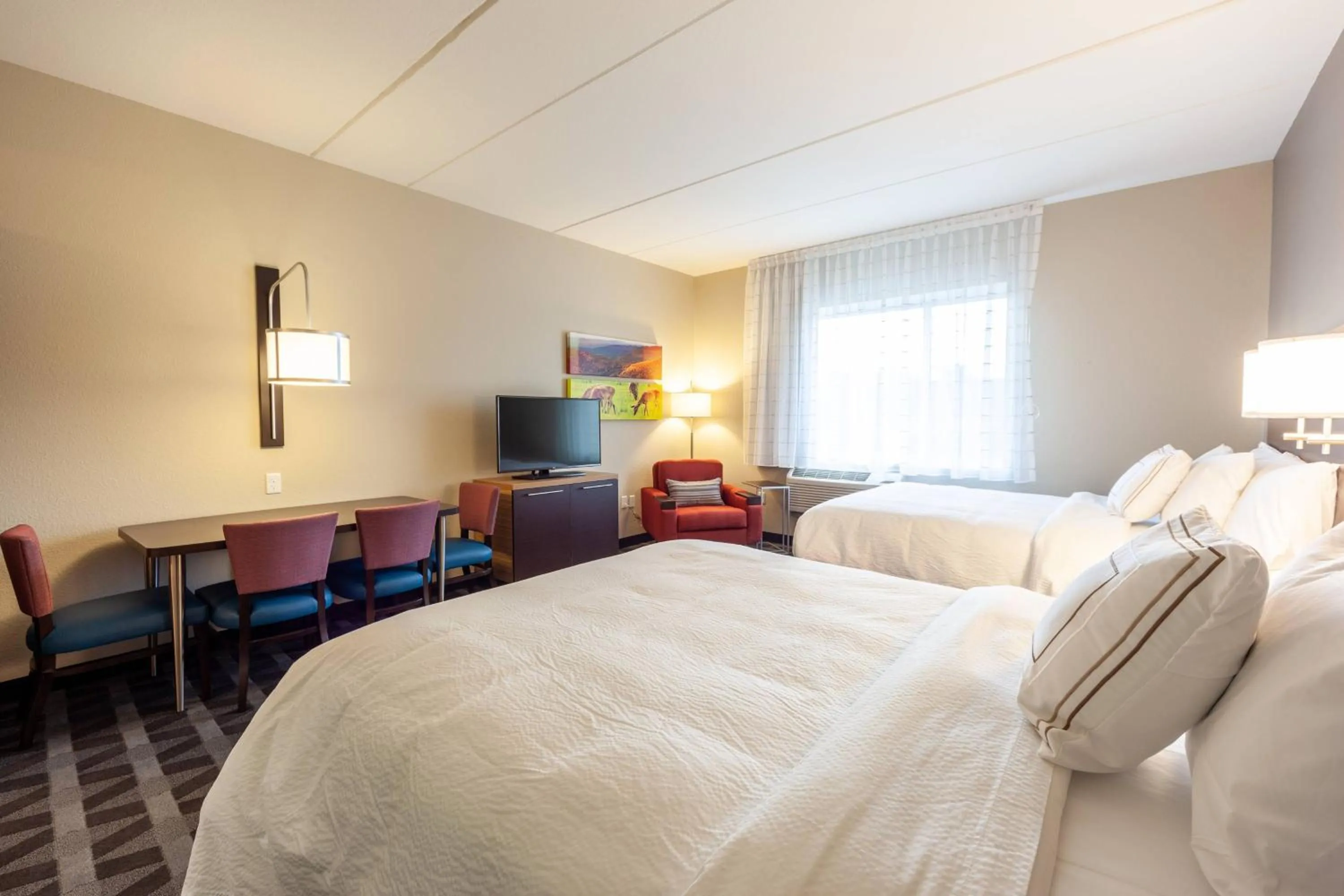 Photo of the whole room, Bed in TownePlace Suites by Marriott Front Royal