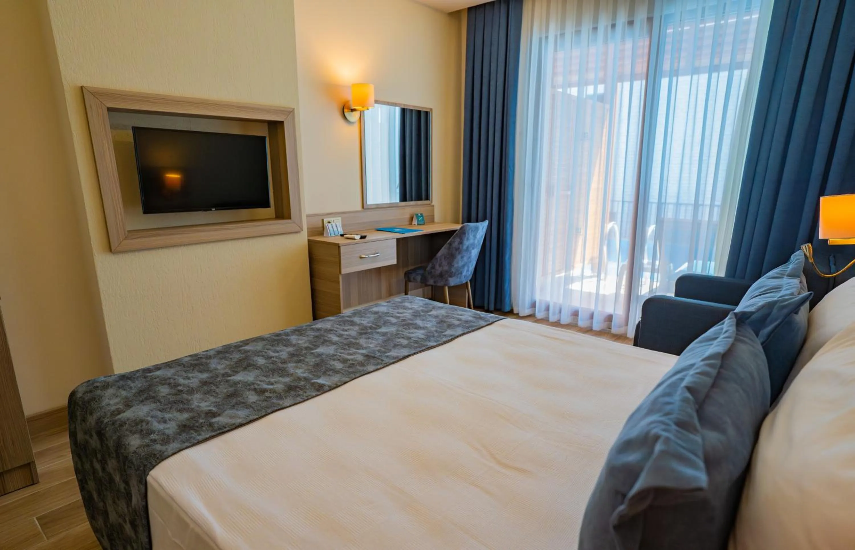 Bed in Master Family Club