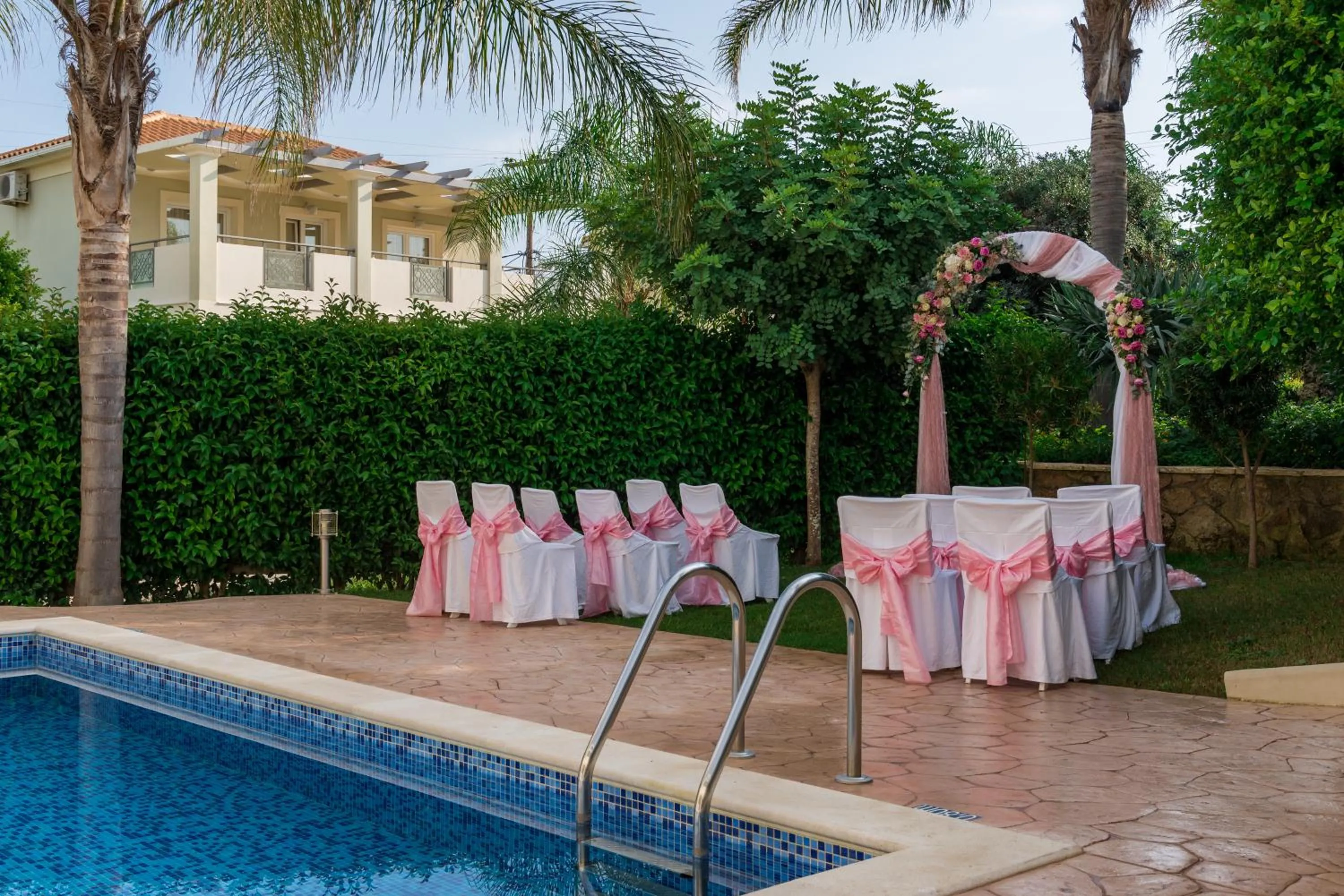 Mamfredas Luxury Resort