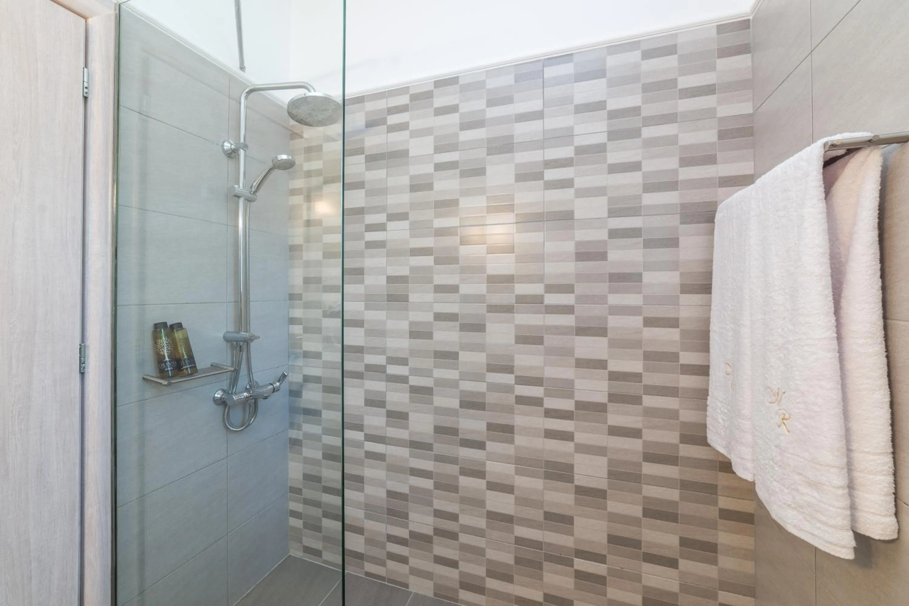 Mamfredas Luxury Resort